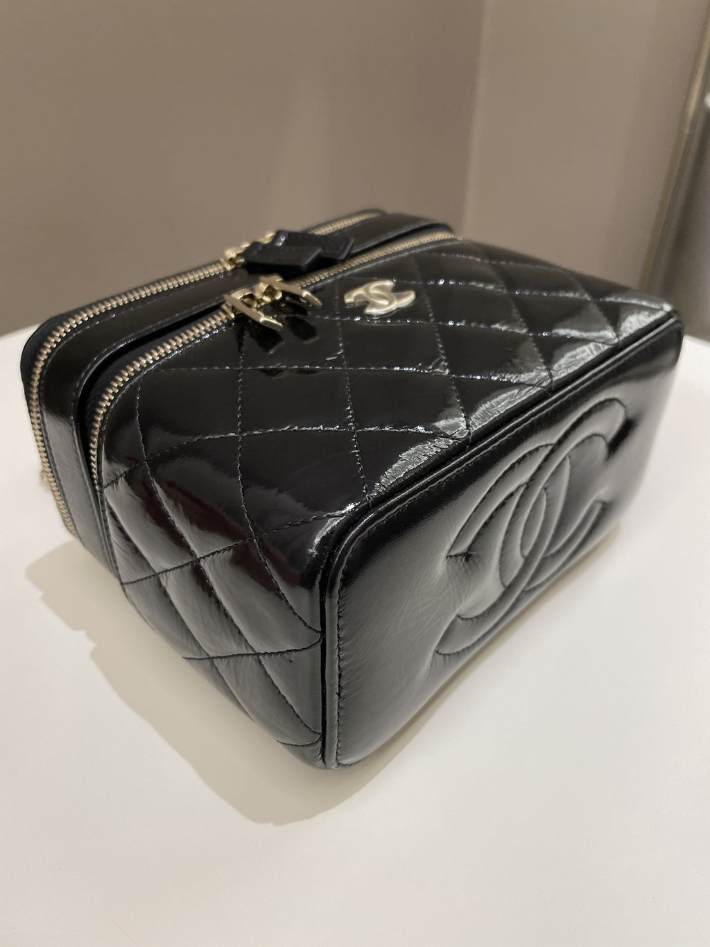 Chanel 22B Top Handle Tall Vanity Black Patent