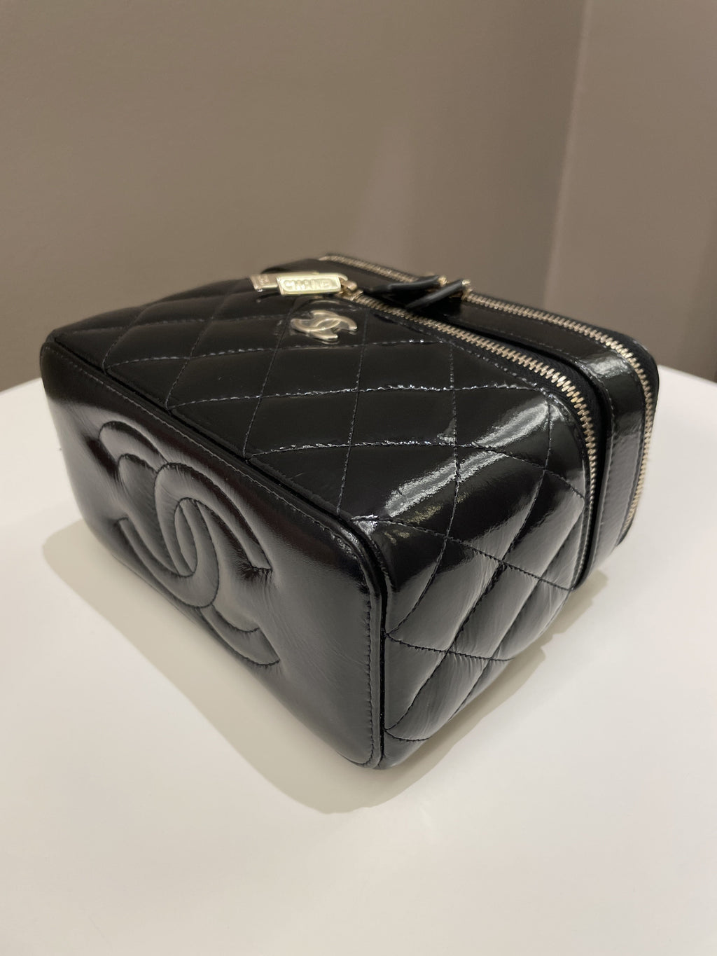 Chanel 22B Top Handle Tall Vanity Black Patent