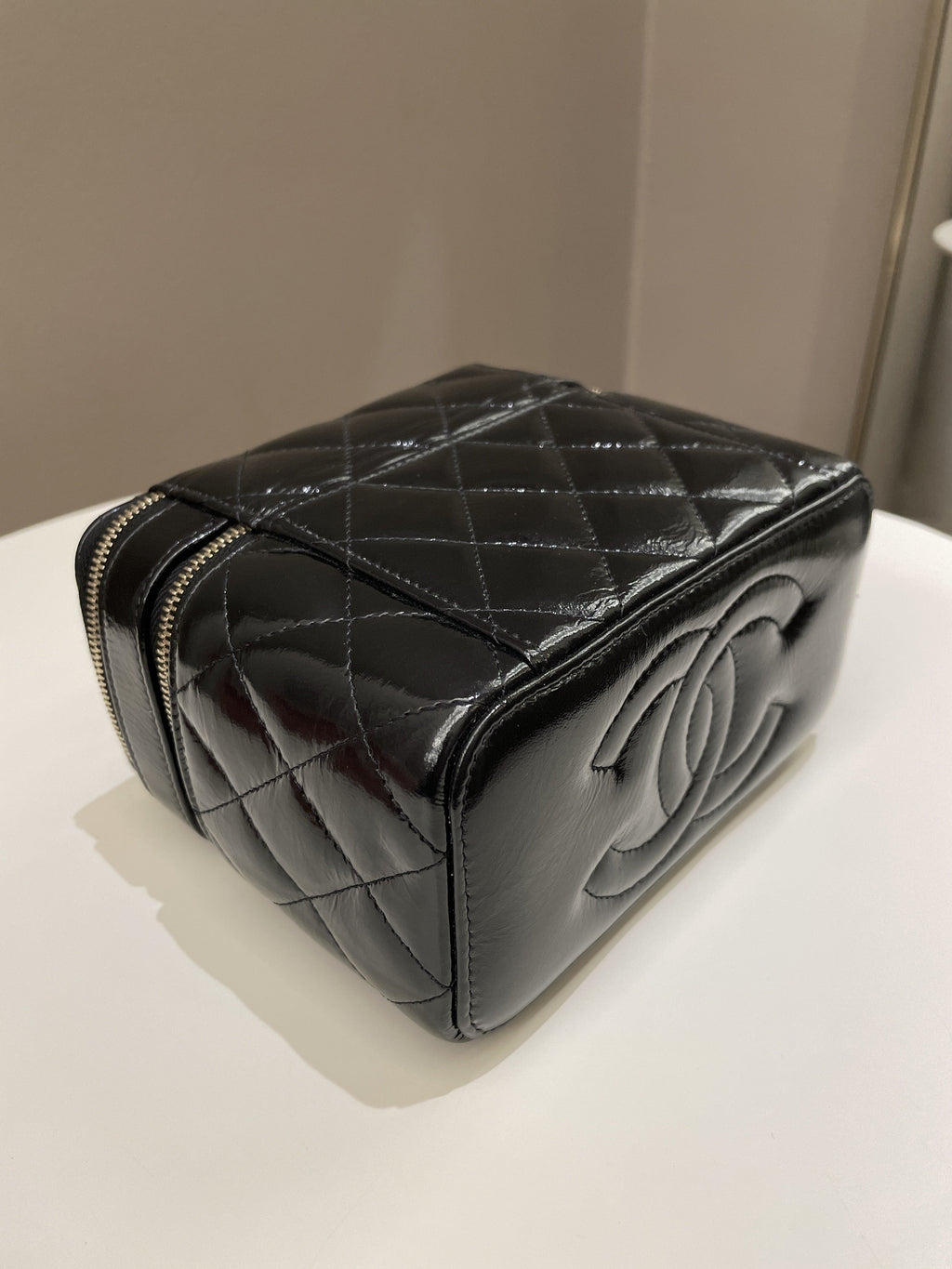 Chanel 22B Top Handle Tall Vanity Black Patent