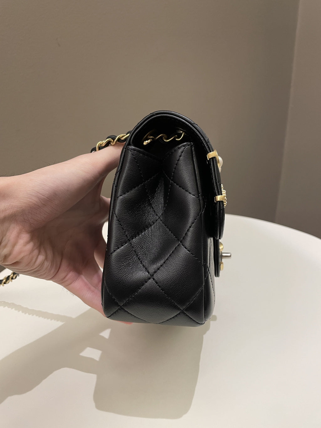 Chanel 22C Coco Pearl Signature Flap Black Lambskin