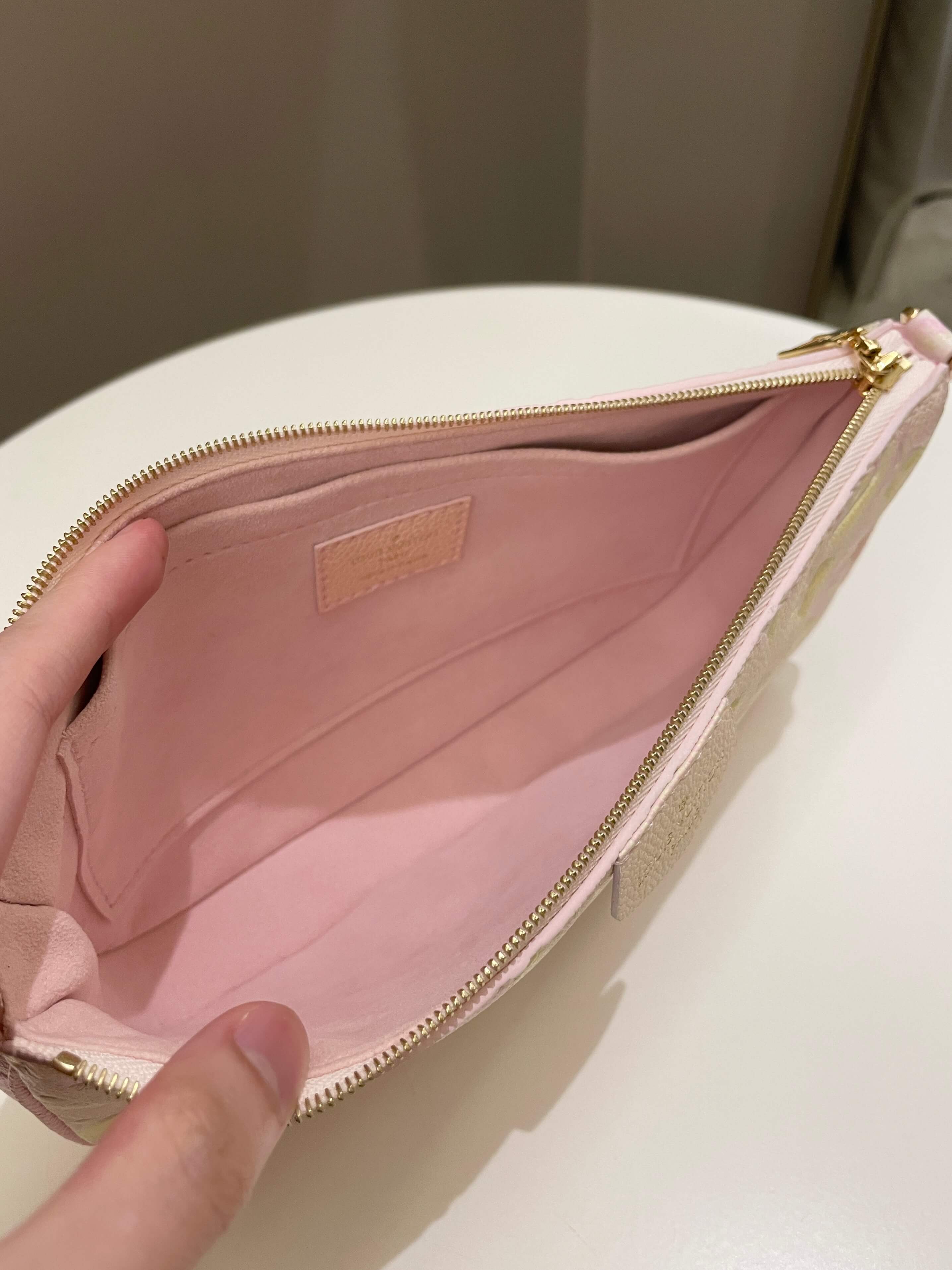 Louis Vuitton Multi Pochette Accesorries Stardust Pink