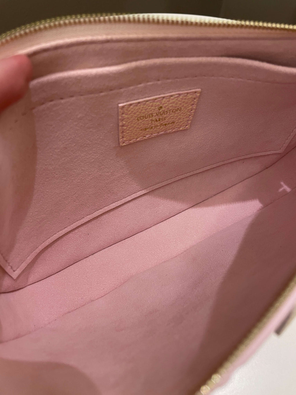 Louis Vuitton Multi Pochette Accesorries Stardust Pink