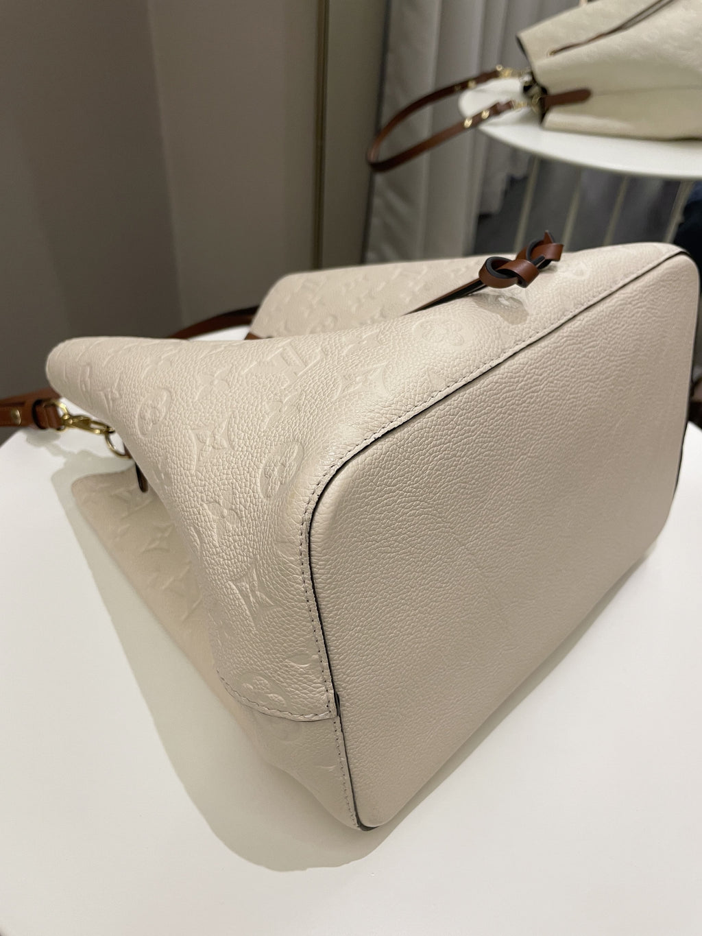 Louis Vuitton Neonoe MM Cream Monogram Empreinte