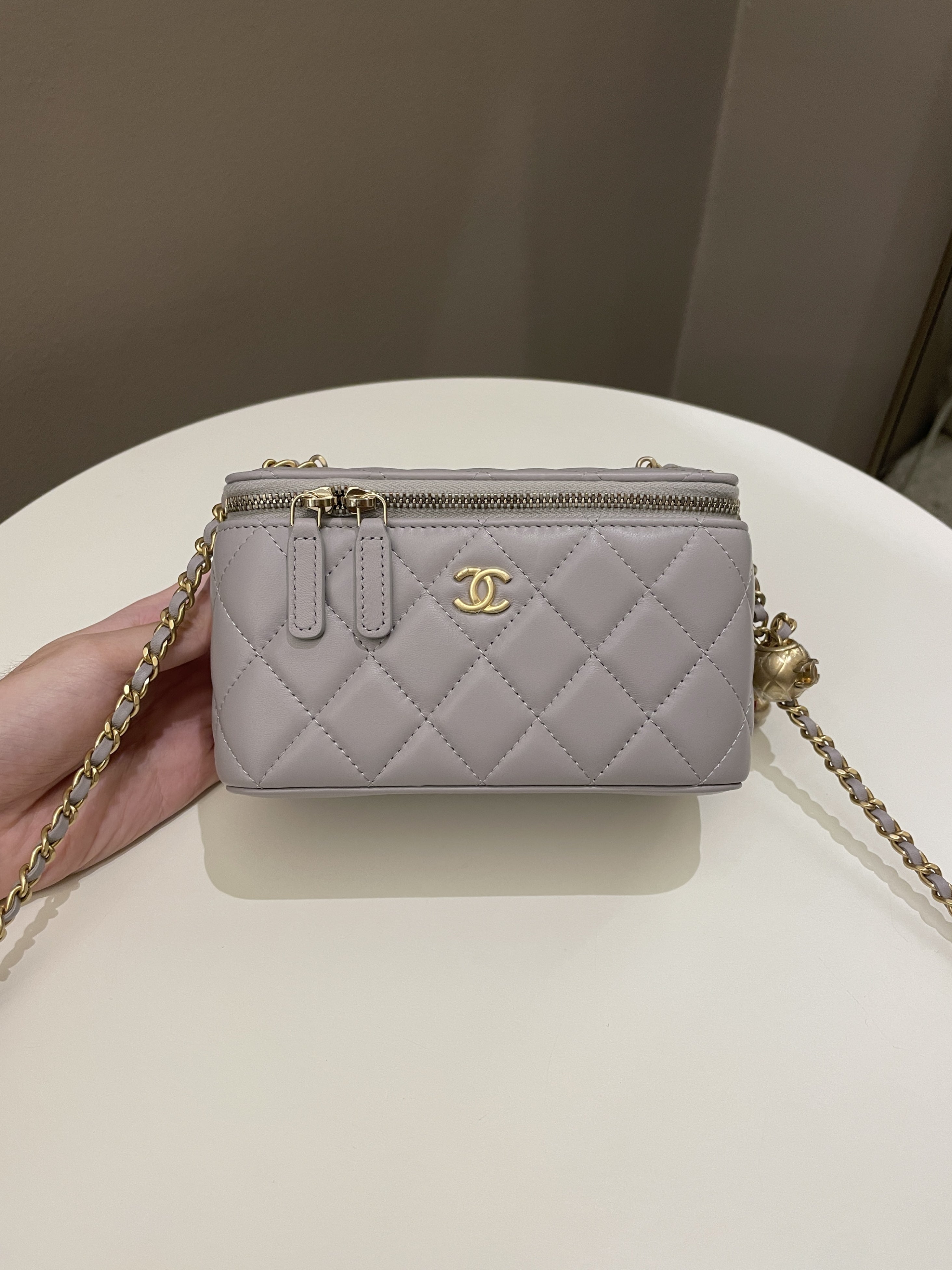 Chanel 22B Pearl Crush Vanity Rectangular Grey Lambskin