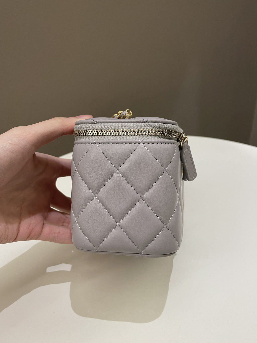 Chanel 22B Pearl Crush Vanity Rectangular Grey Lambskin
