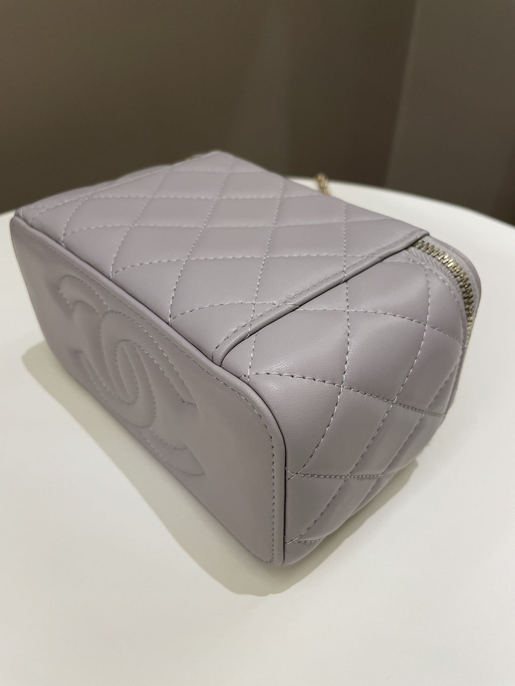 Chanel 22B Pearl Crush Vanity Rectangular Grey Lambskin