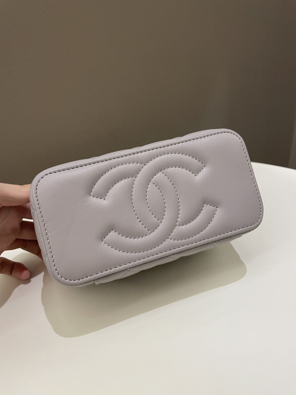 Chanel 22B Pearl Crush Vanity Rectangular Grey Lambskin