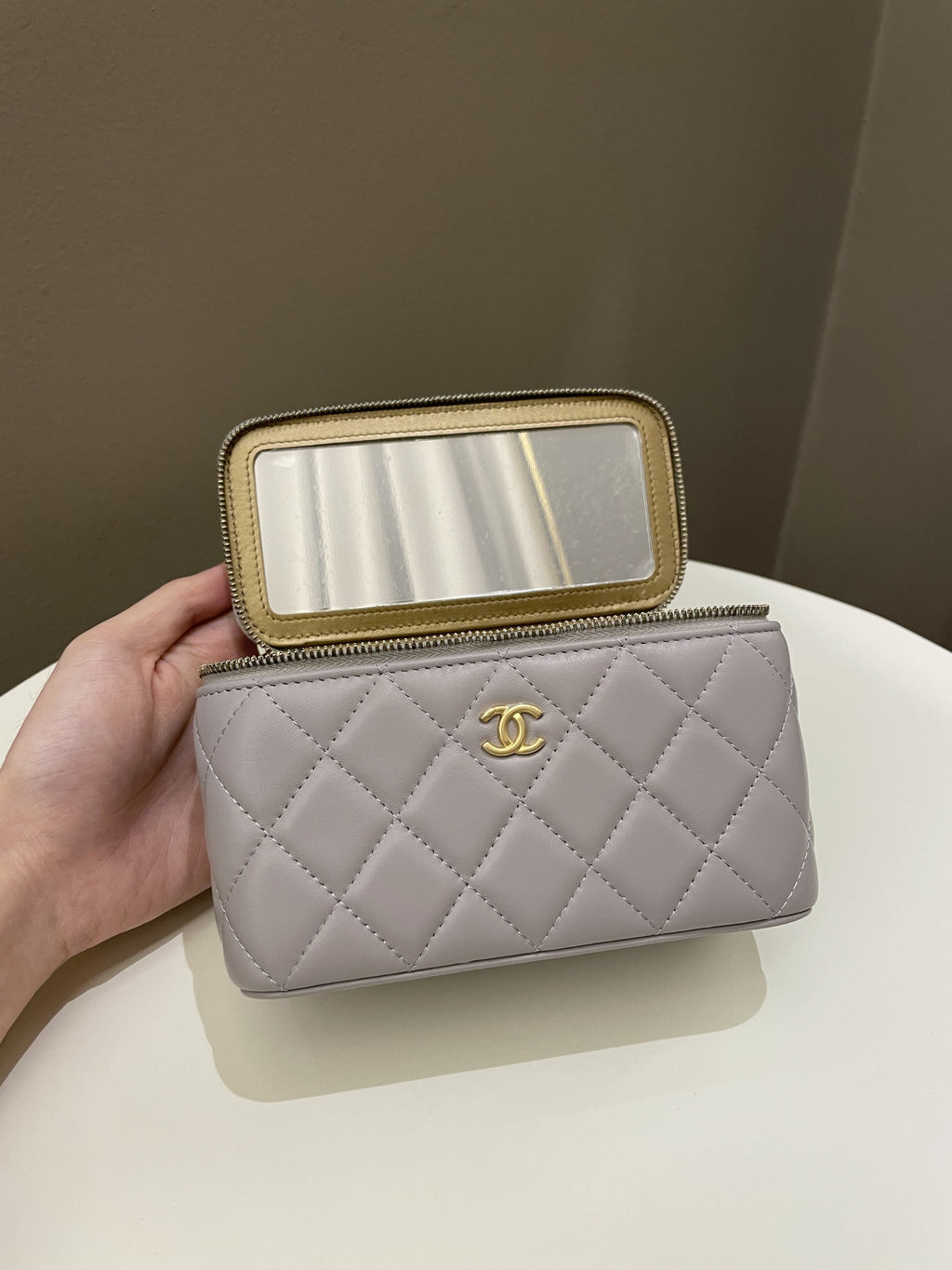 Chanel 22B Pearl Crush Vanity Rectangular Grey Lambskin