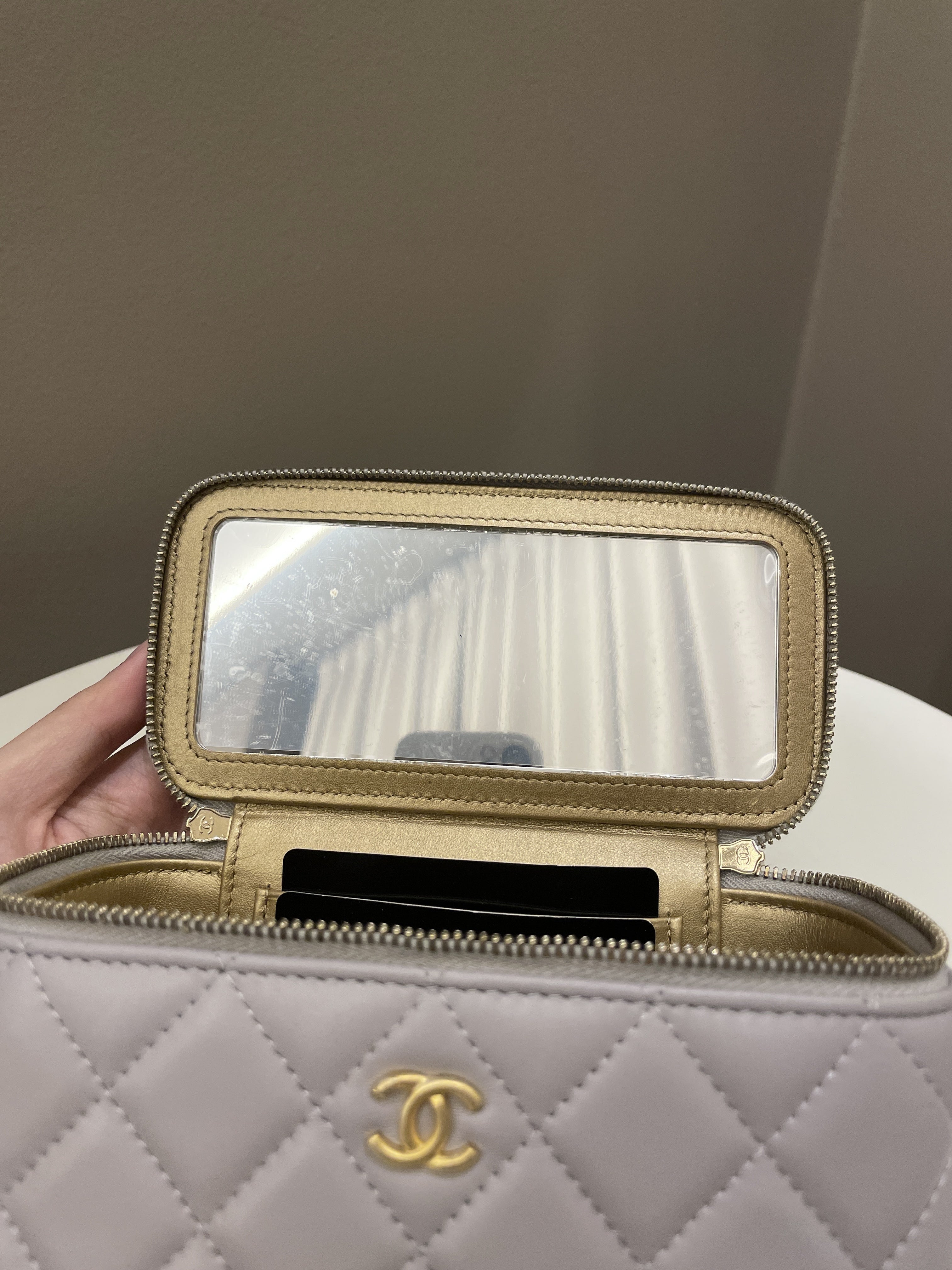 Chanel 22B Pearl Crush Vanity Rectangular Grey Lambskin