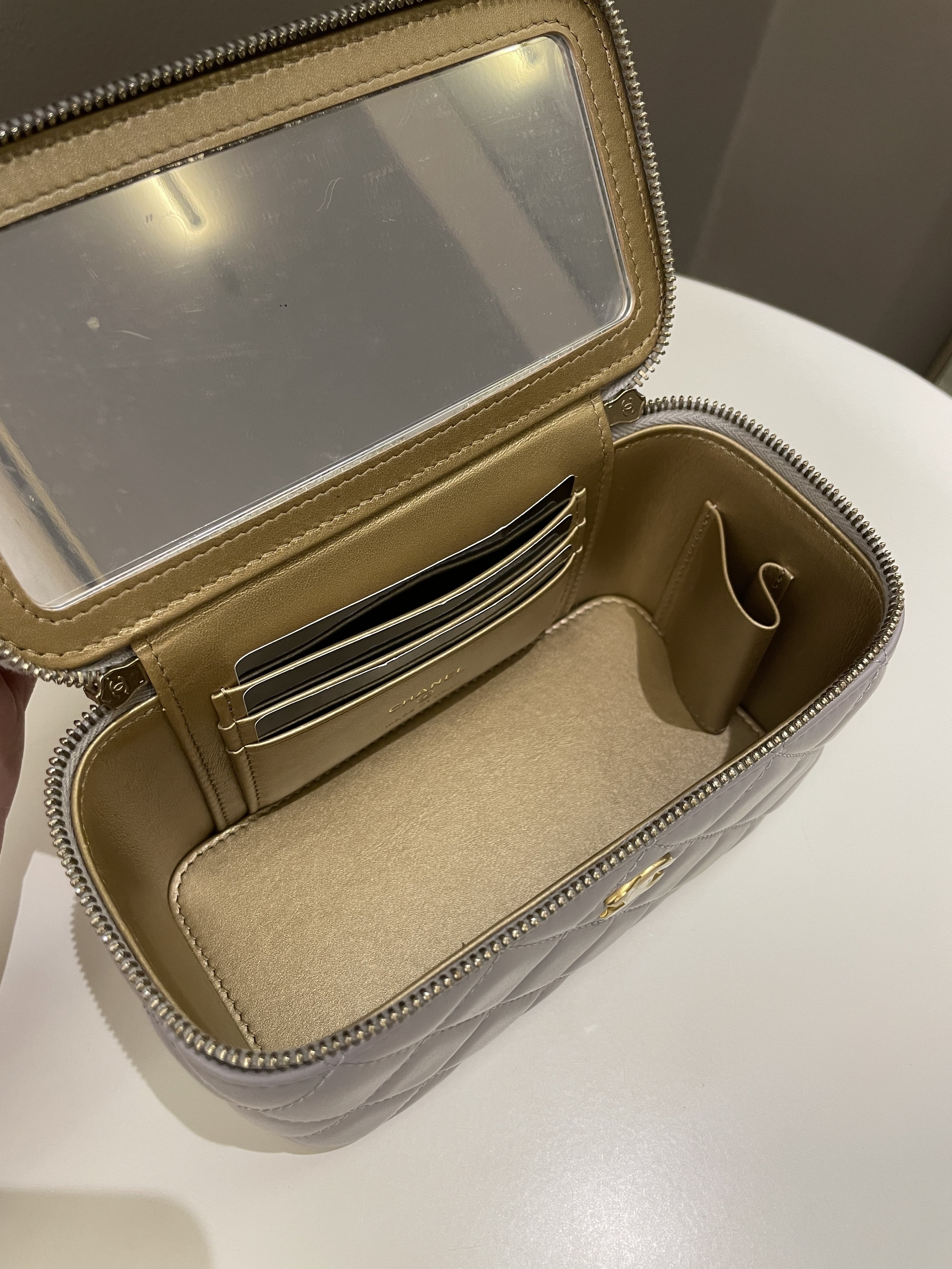 Chanel 22B Pearl Crush Vanity Rectangular Grey Lambskin