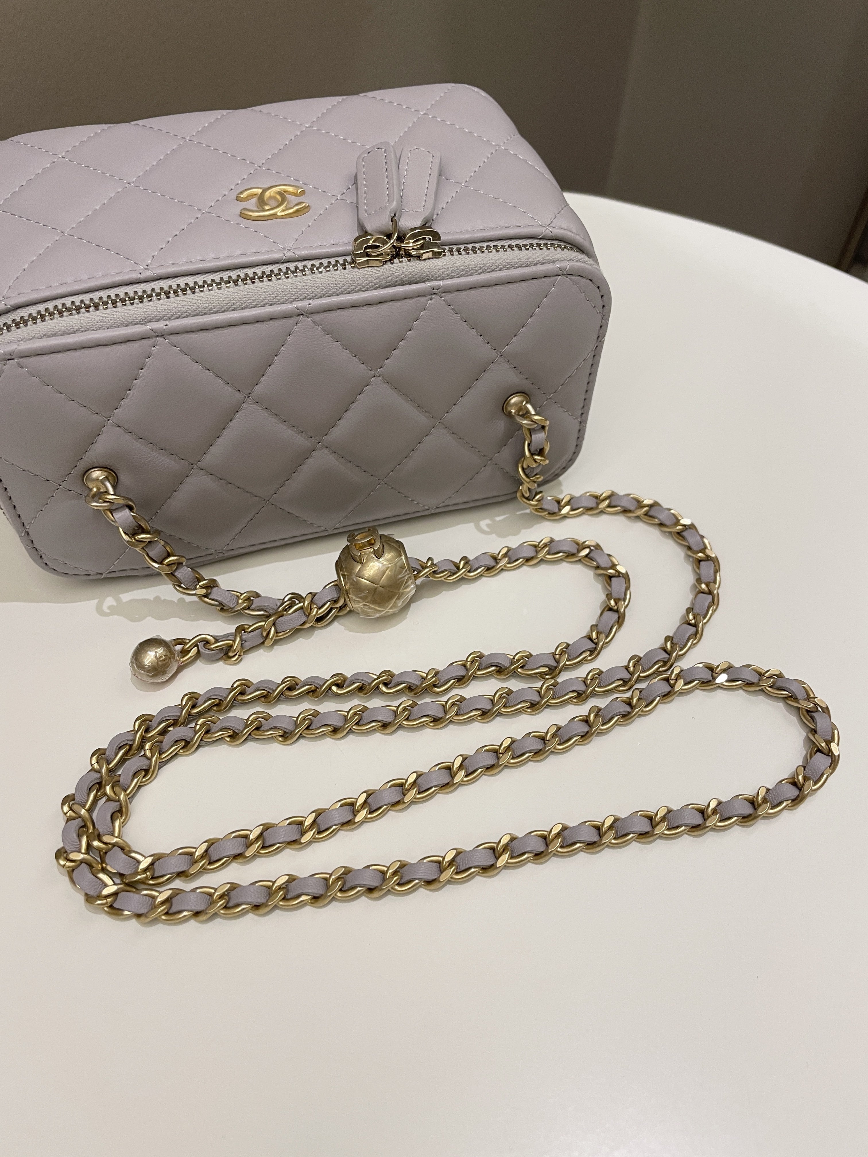 Chanel 22B Pearl Crush Vanity Rectangular Grey Lambskin