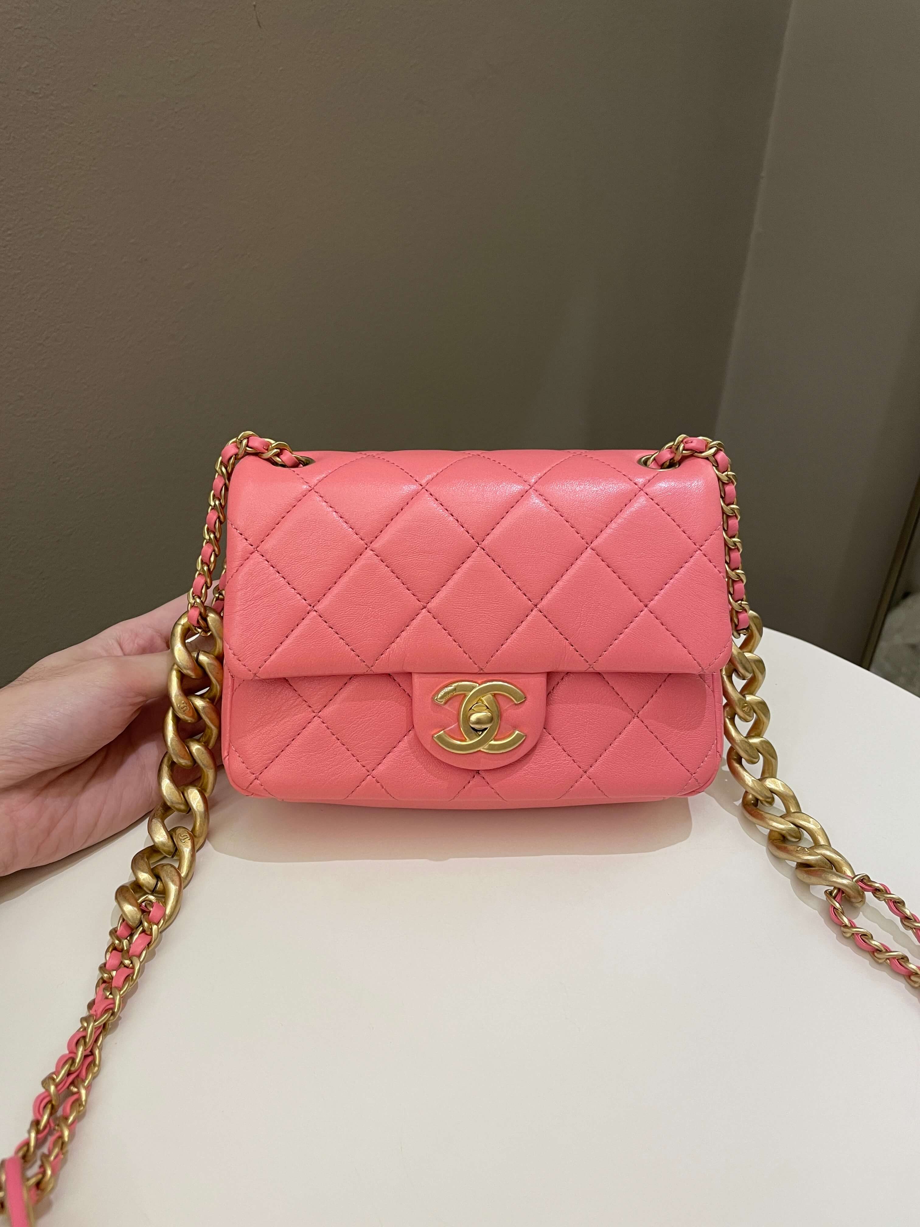 Chanel 22P Chain Cc Flap Bag  Pink Calfksin