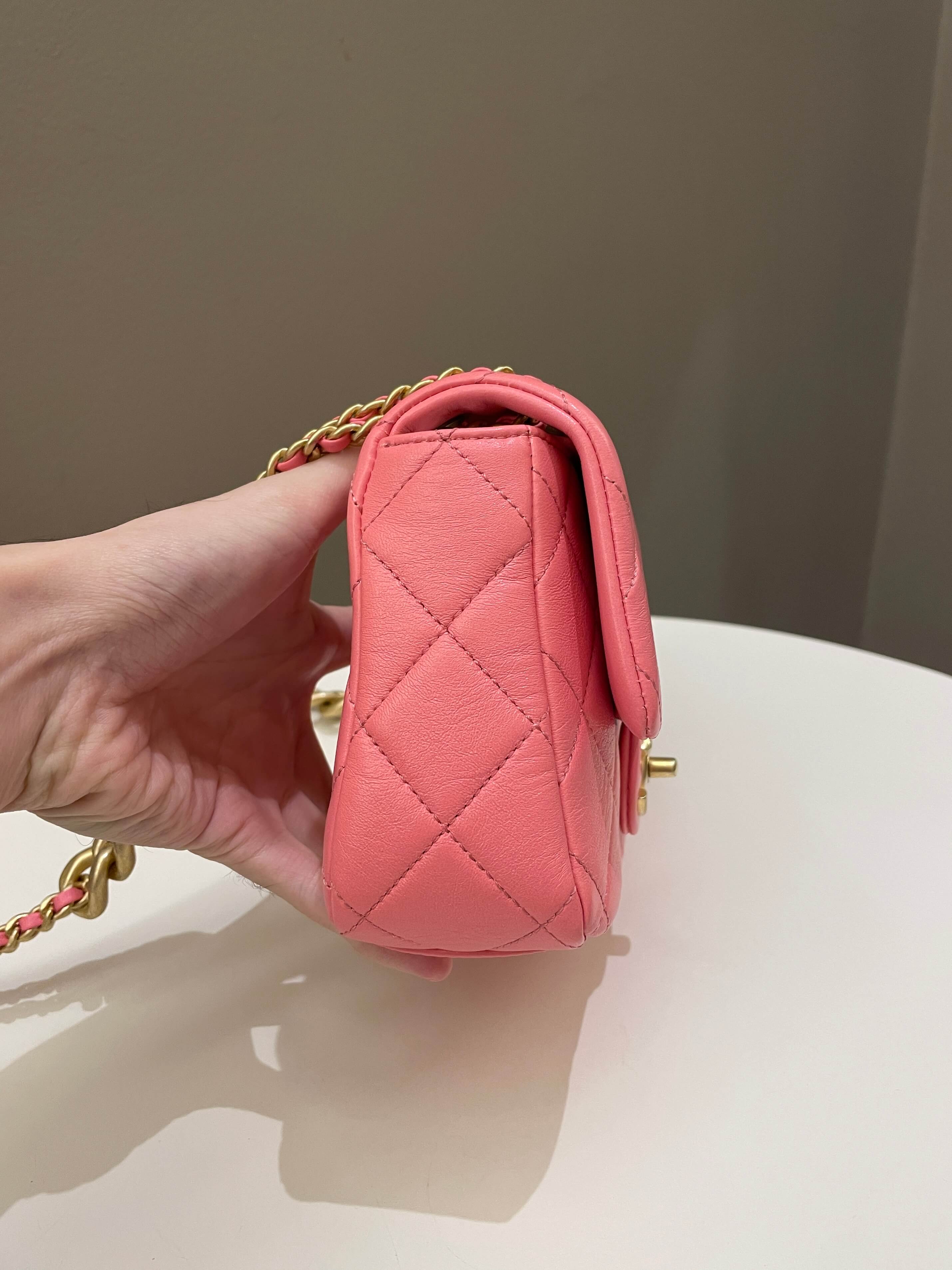 Chanel 22P Chain Cc Flap Bag  Pink Calfksin