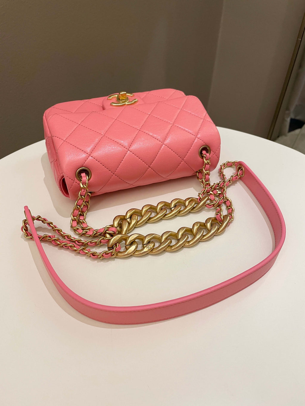 Chanel 22P Chain Cc Flap Bag  Pink Calfksin