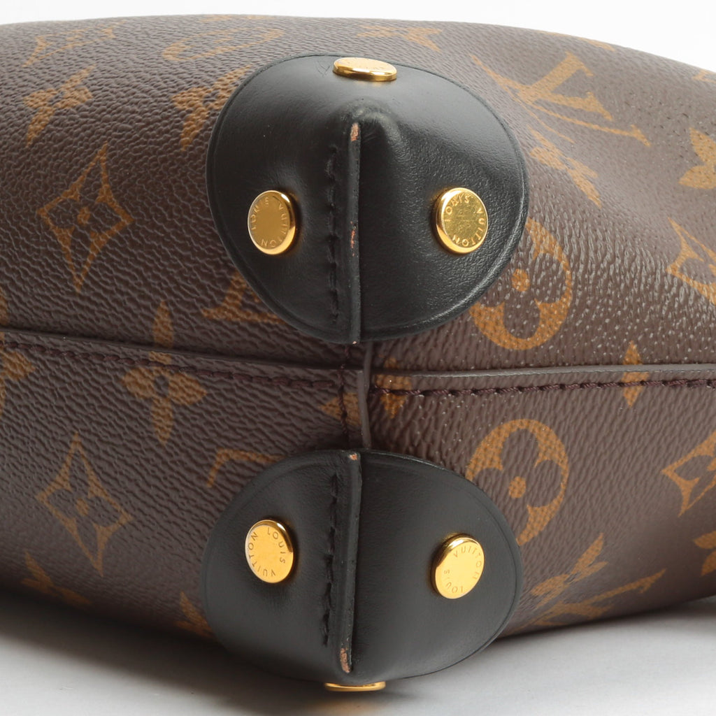 LOUIS VUITTON Monogram Petite Malle Souple