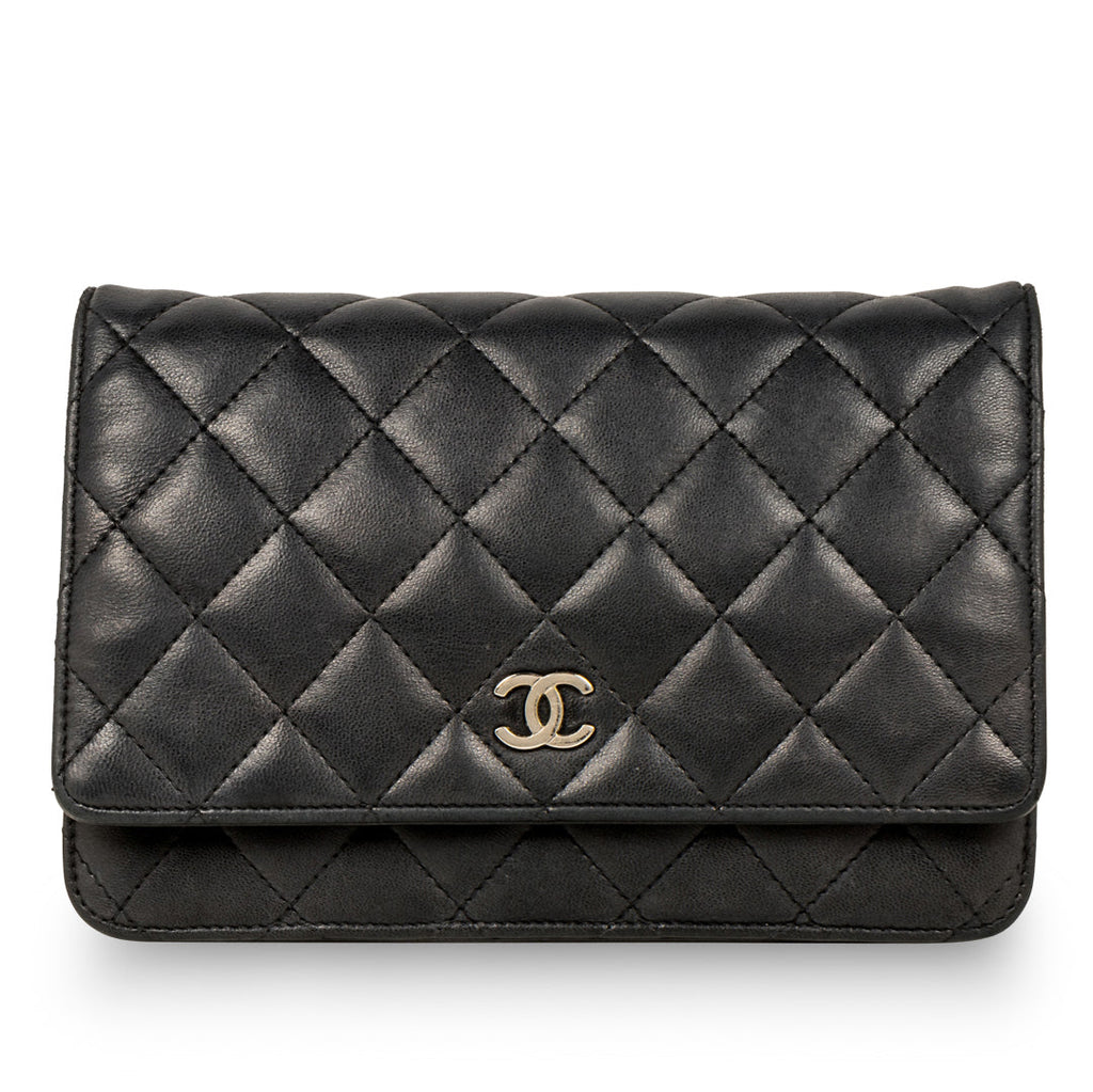Classic Wallet on Chain - Lambskin