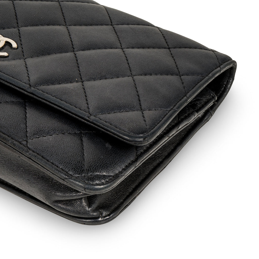Classic Wallet on Chain - Lambskin