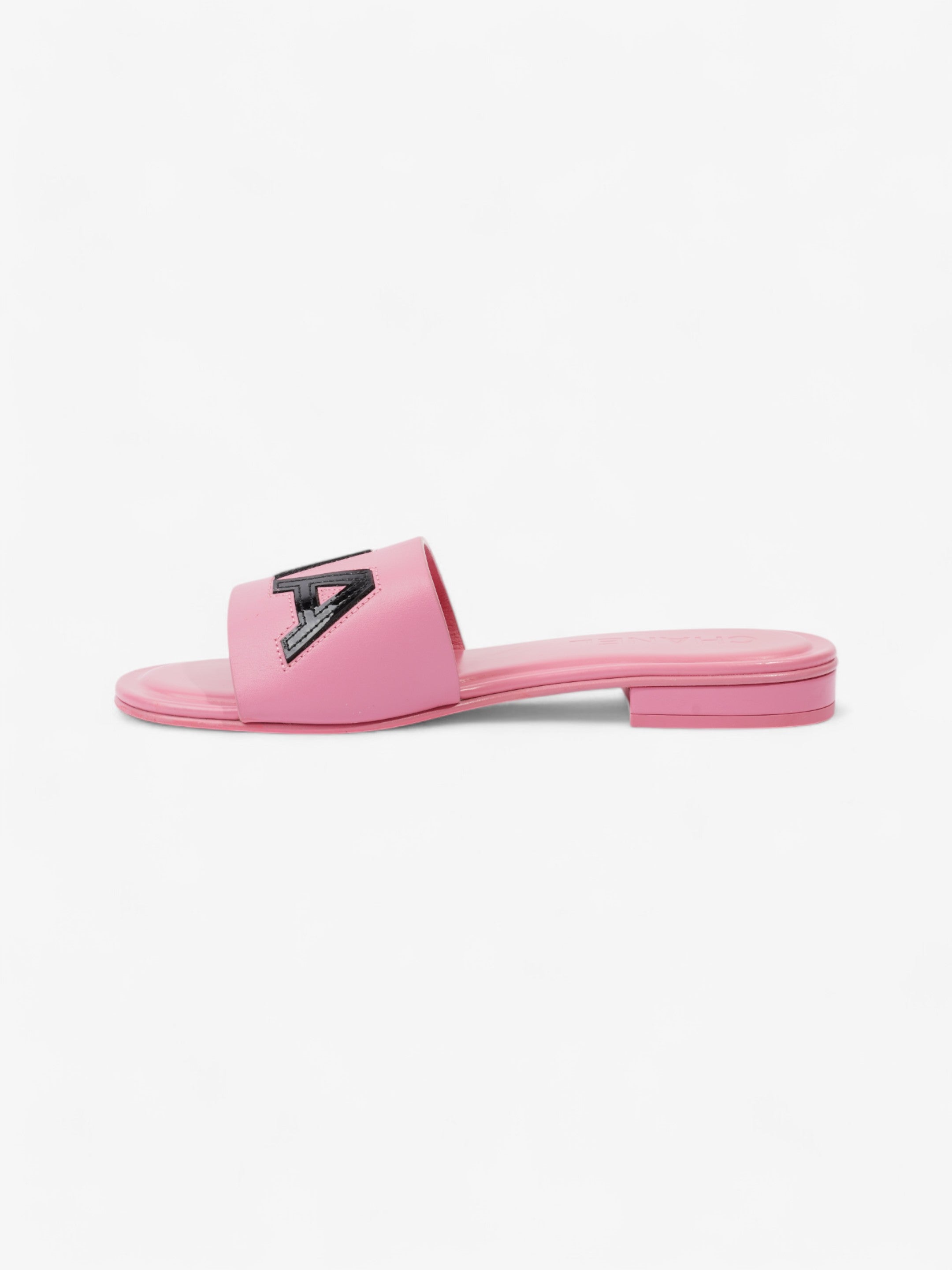 Chanel Logo Slides Pink / Black Leather EU 37 UK 4