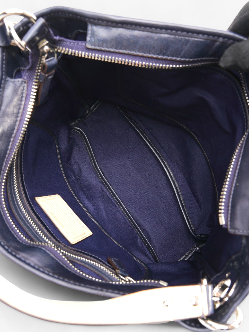 Coach 19393 Hamptons Navy Blue / Cream Leather