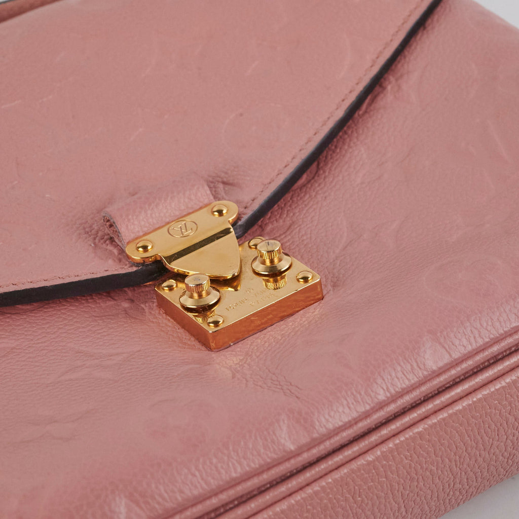 Louis Vuitton Pochette Metis Empreinte Pink