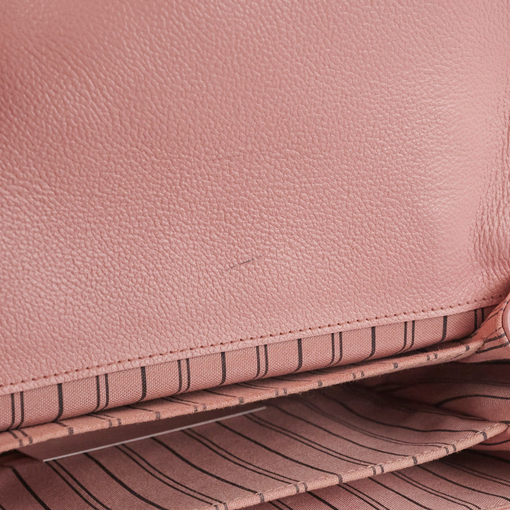 Louis Vuitton Pochette Metis Empreinte Pink