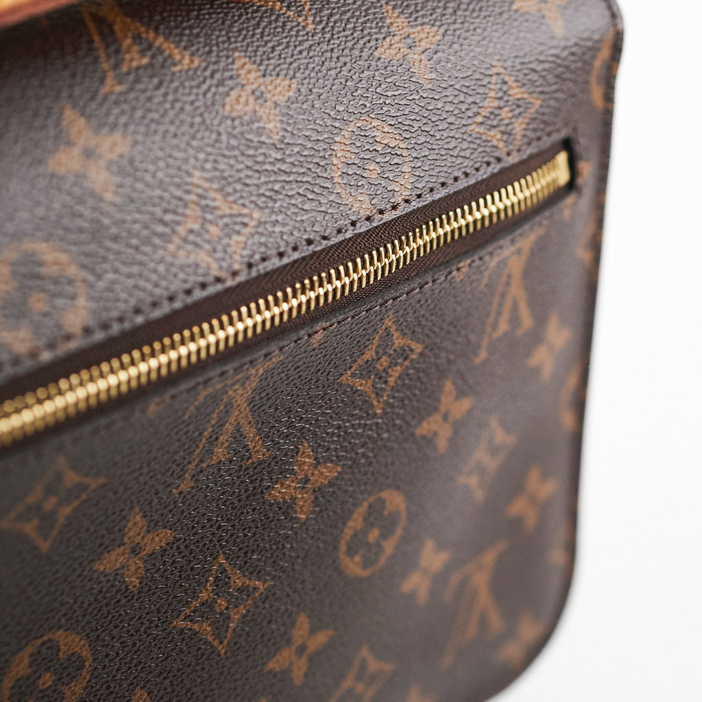 Louis Vuitton Pochette Metis Monogram