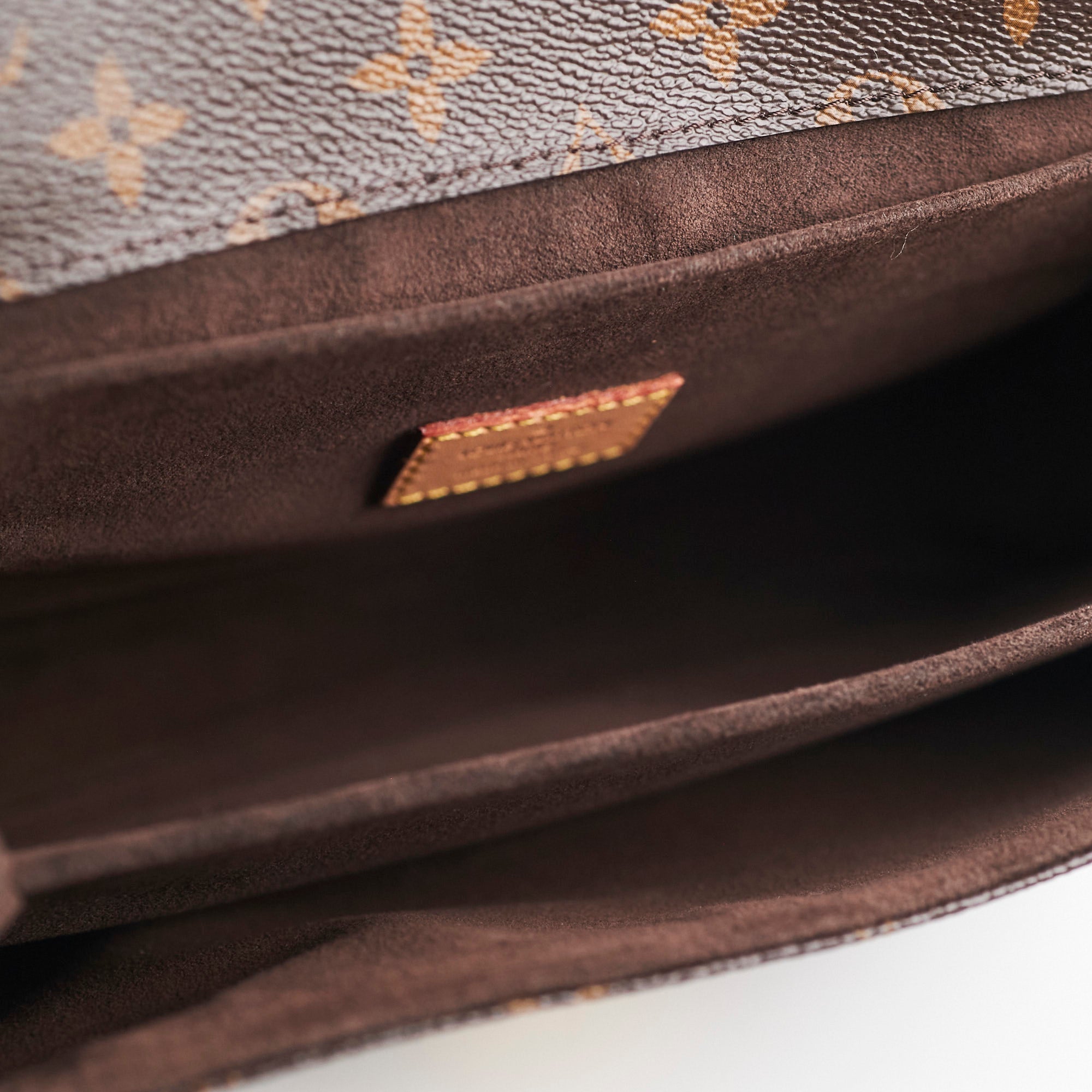 Louis Vuitton Pochette Metis Monogram