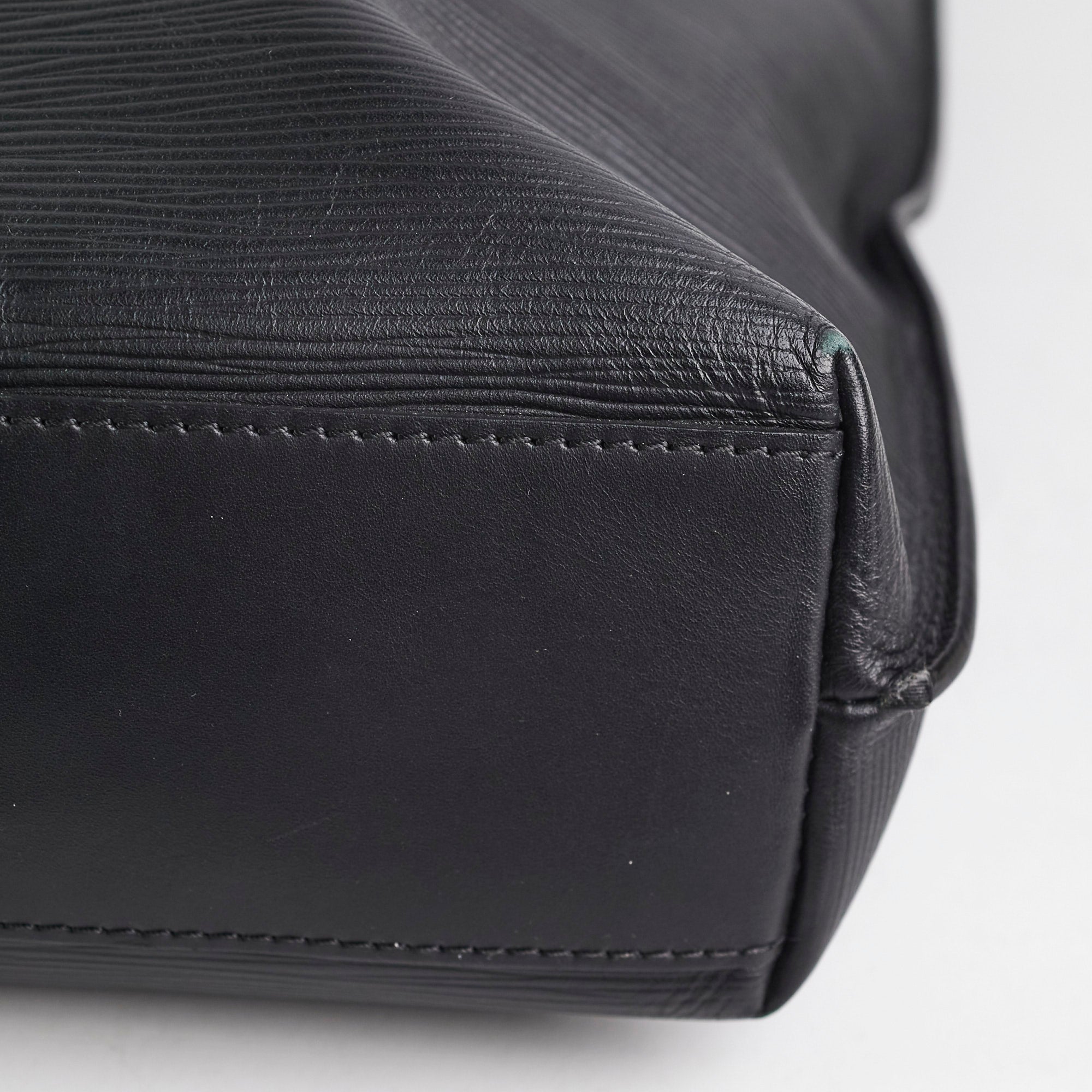Louis Vuitton Large Epi Cabas Sac Jour Black