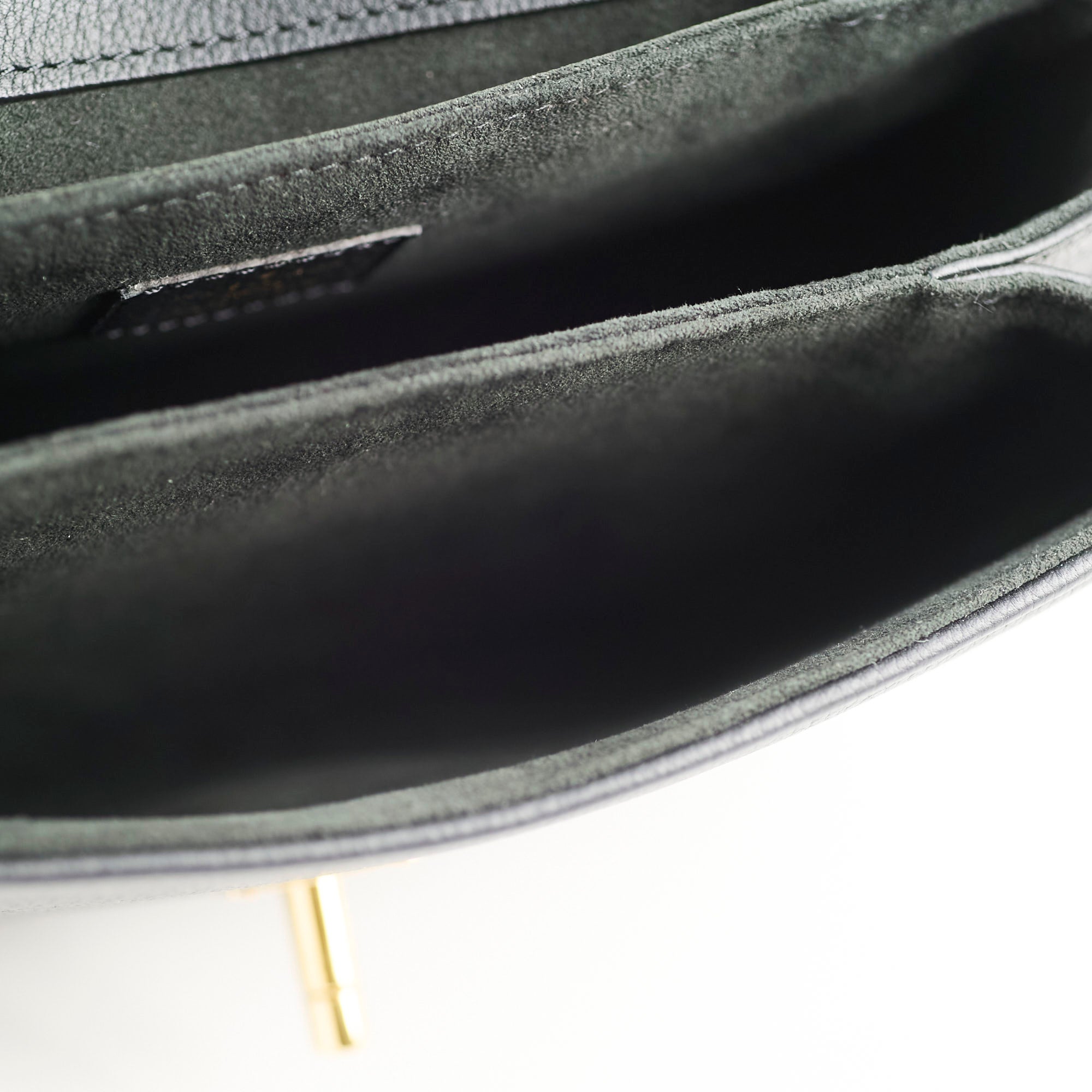 Louis Vuitton Oxford Lock Me Black