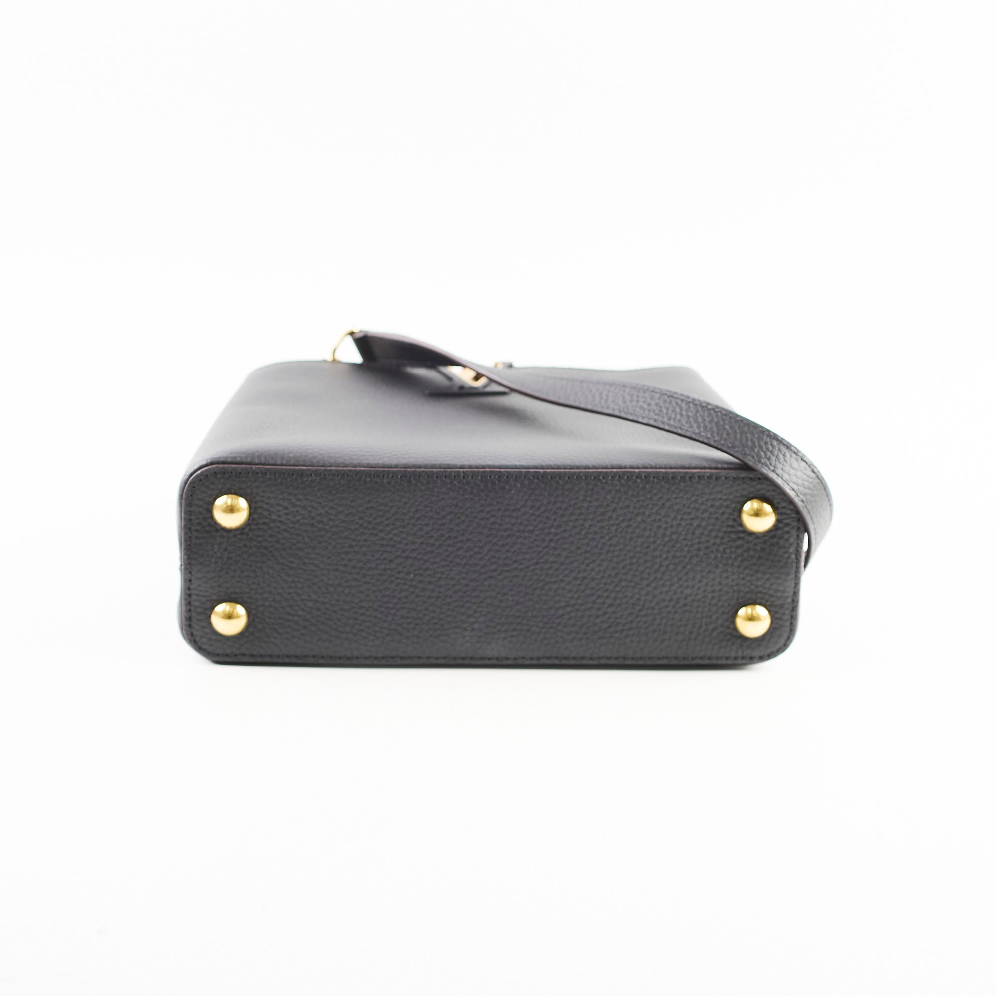Louis Vuitton Capuucines BB Black