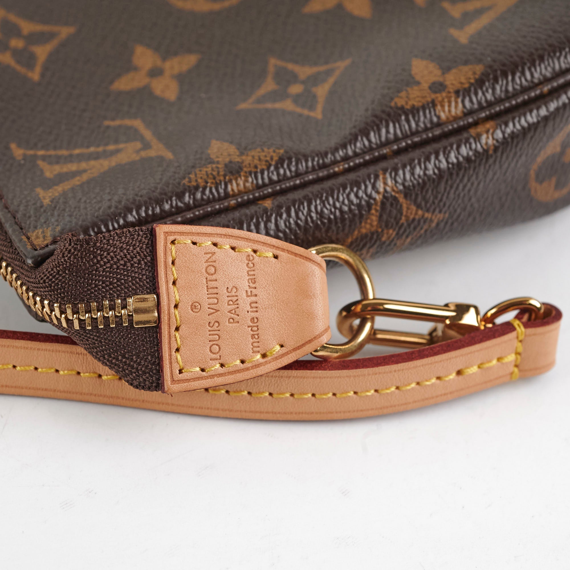Louis Vuitton Pochette Accessories Monogram