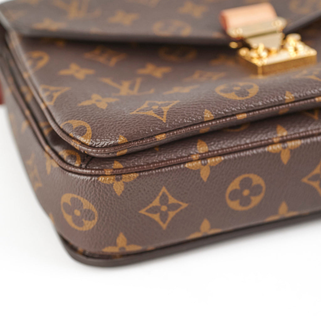 Louis Vuitton Pochette Metis Monogram