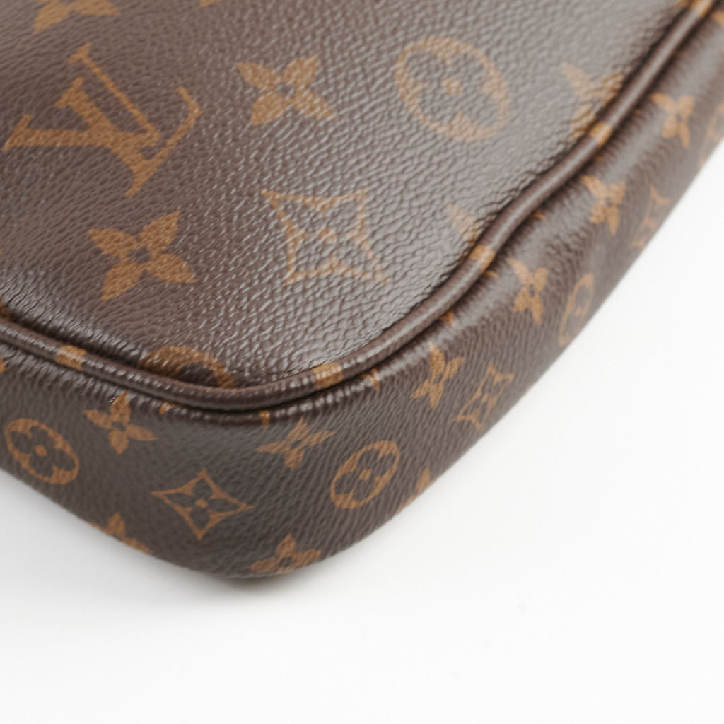 Louis Vuitton Multi Pochette Khaki
