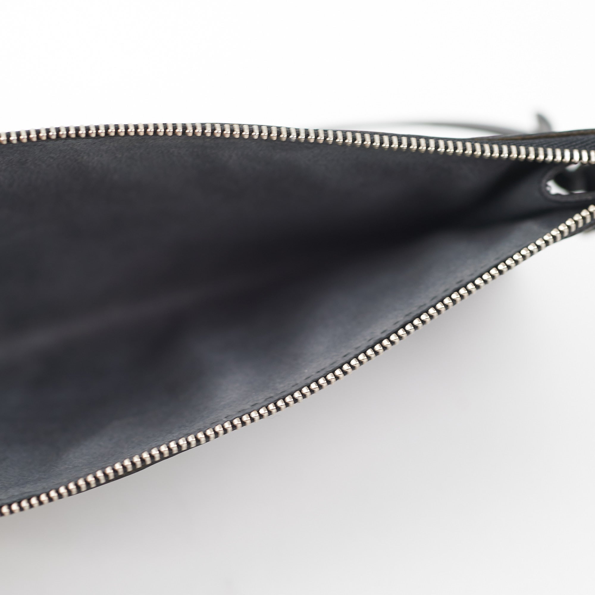 ITEM 24 - Louis Vuitton Epi Pochette Black