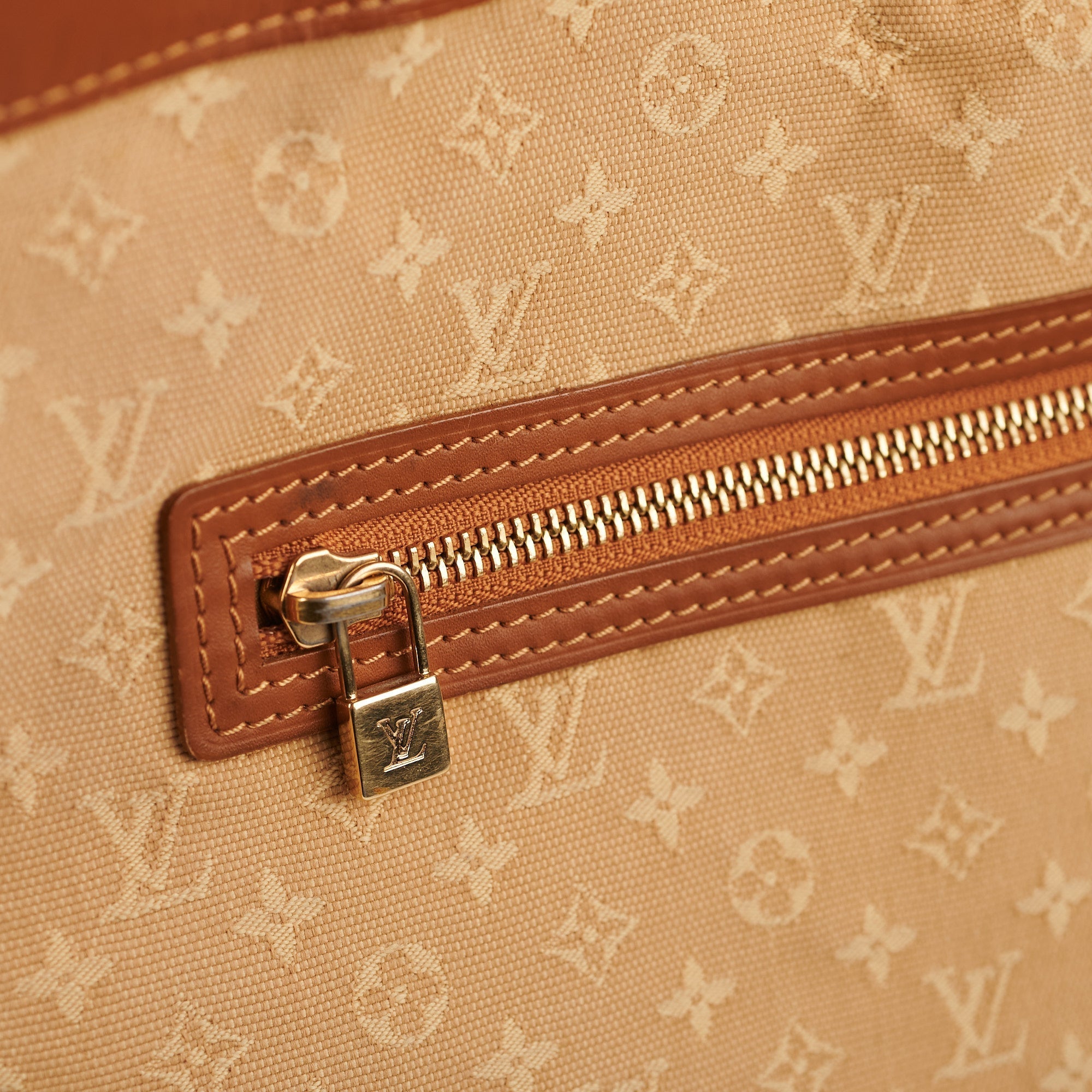 Louis Vuitton Mini Lin Lucille Beige