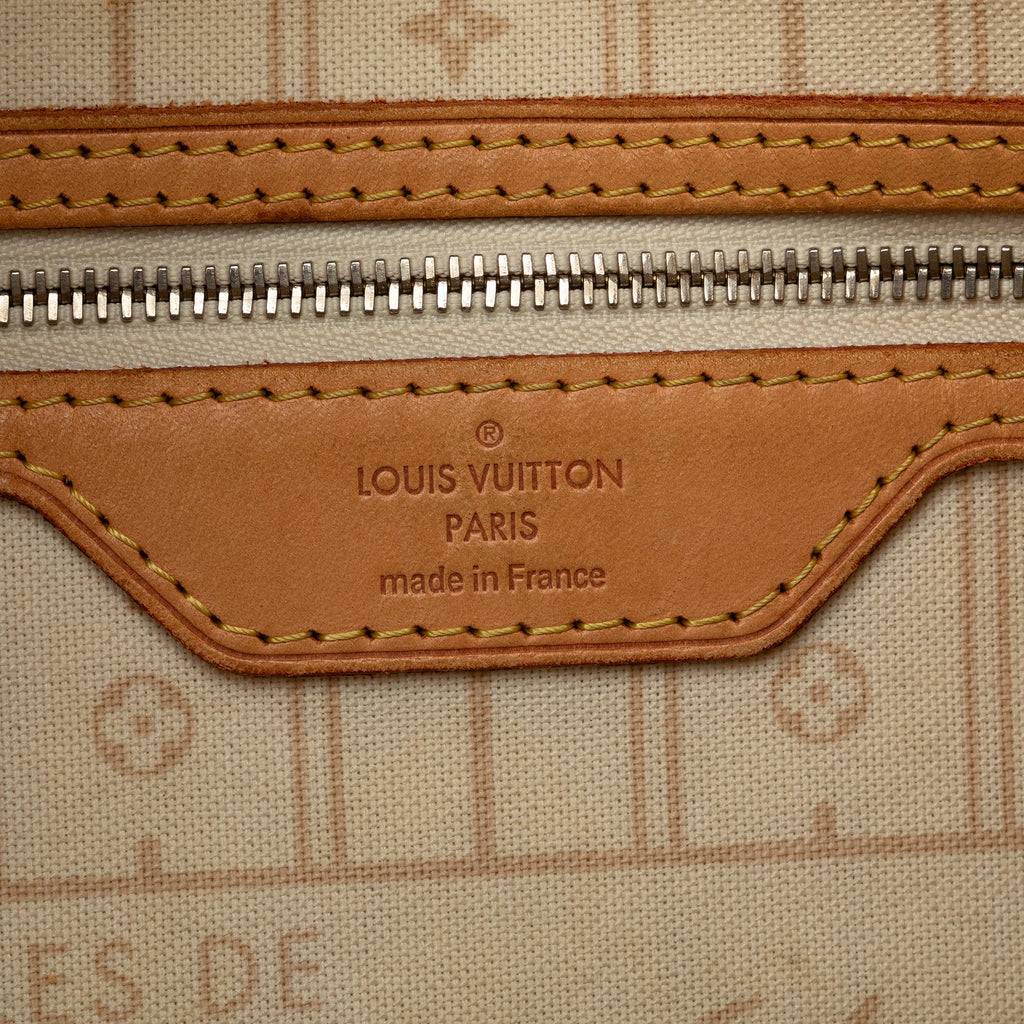 White Louis Vuitton Damier Azur Neverfull MM Tote Bag