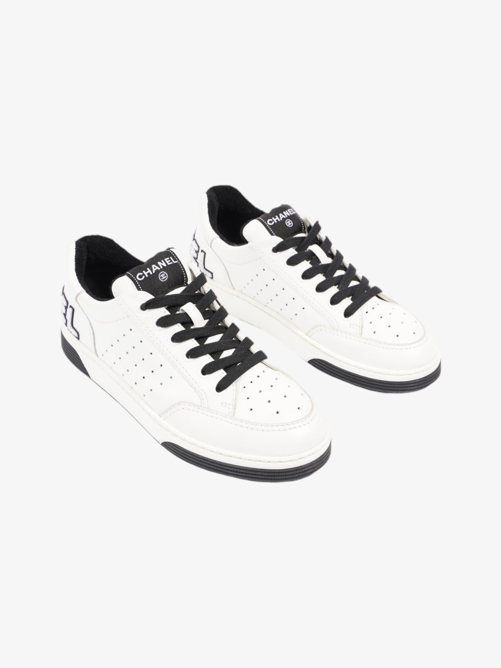 Chanel Logo Low Top Sneaker White / Black Leather EU 39 UK 6