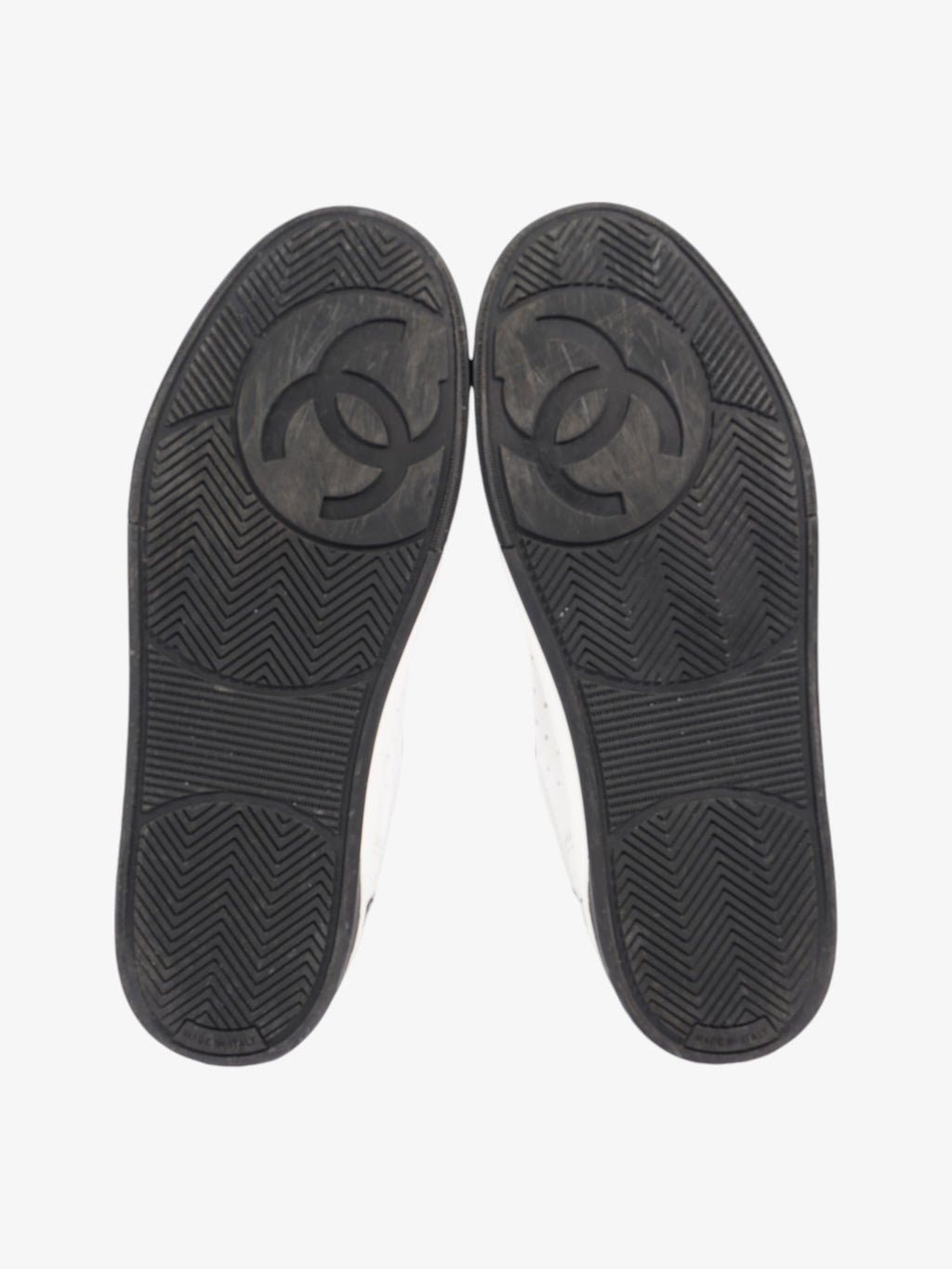 Chanel Logo Low Top Sneaker White / Black Leather EU 39 UK 6