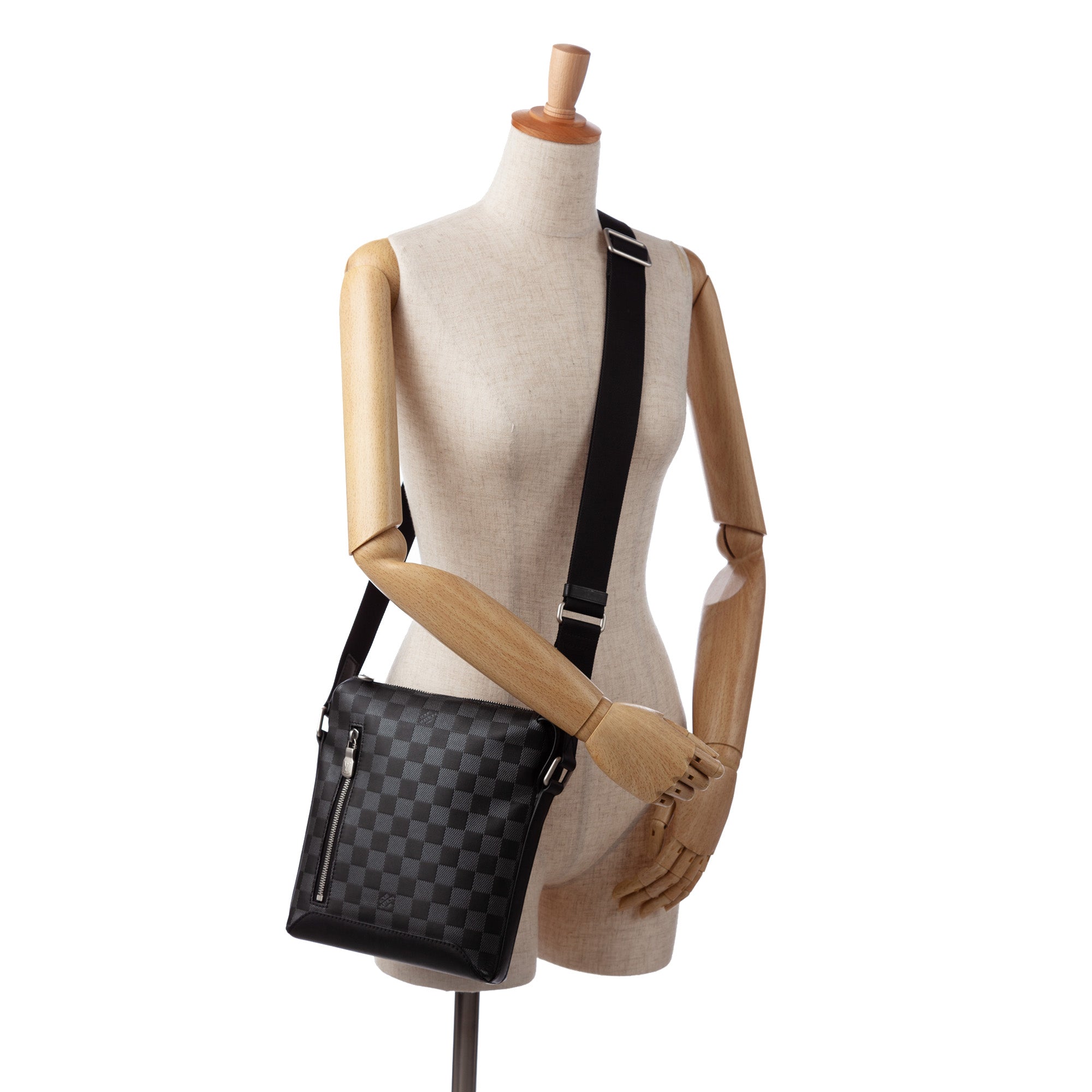 Black Louis Vuitton Damier Infini Discovery Messenger Crossbody Bag