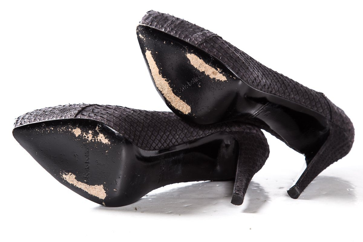 Roberto Botticelli Black Matte Python Skin Heels SZ 39 Sale