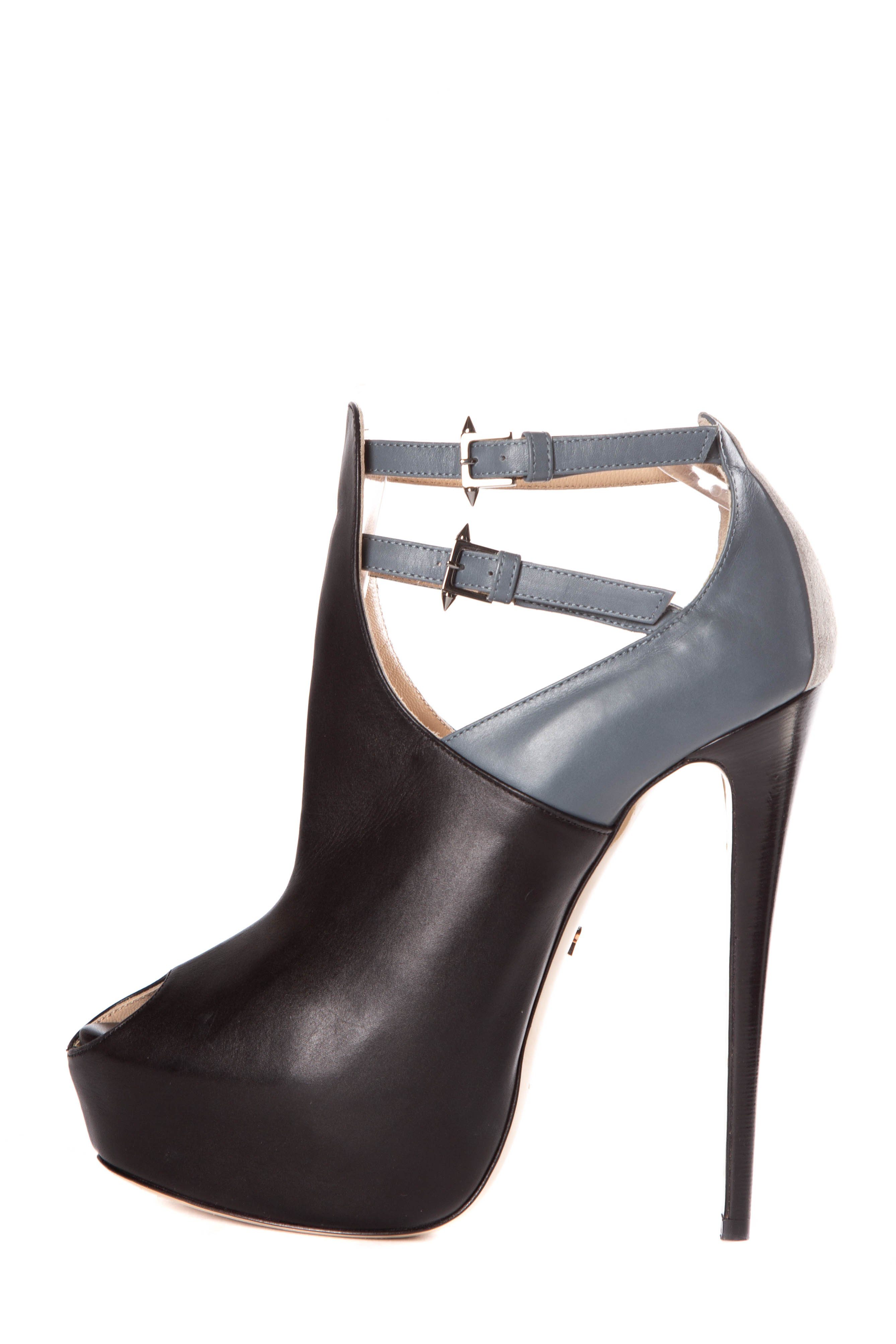 Ruthie Davis Black & Blue Peep-Toe Platform Pumps SZ 39