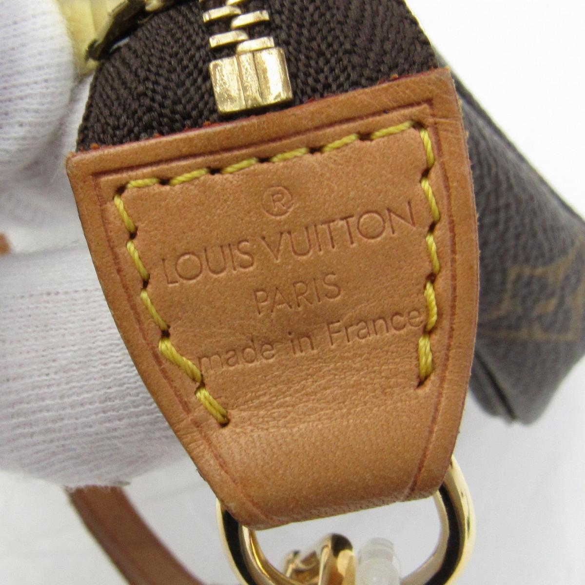 Louis Vuitto Pochette Accessoires Monogram Canvas Bag