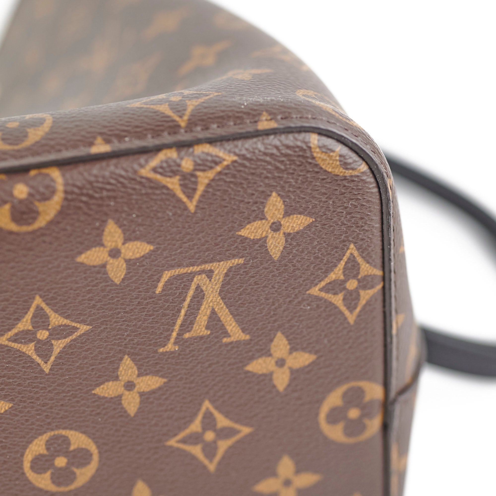 Louis Vuitton Neo Noe Monogram Black