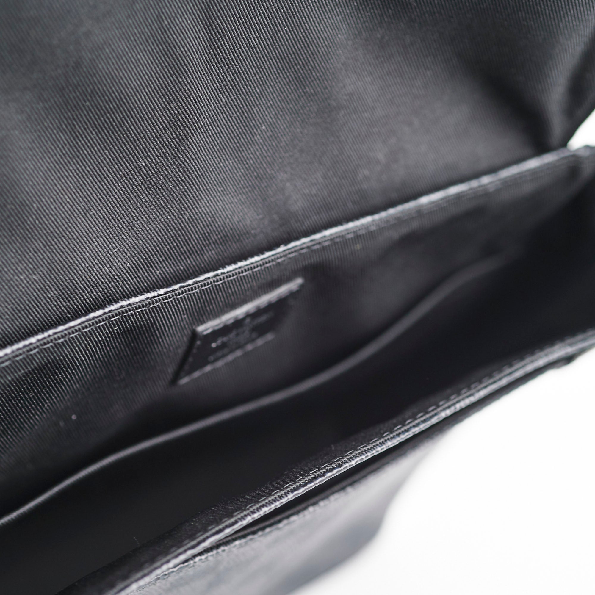 Louis Vuitton Small Men Messenger Crossbody Bag Damier Eclipse