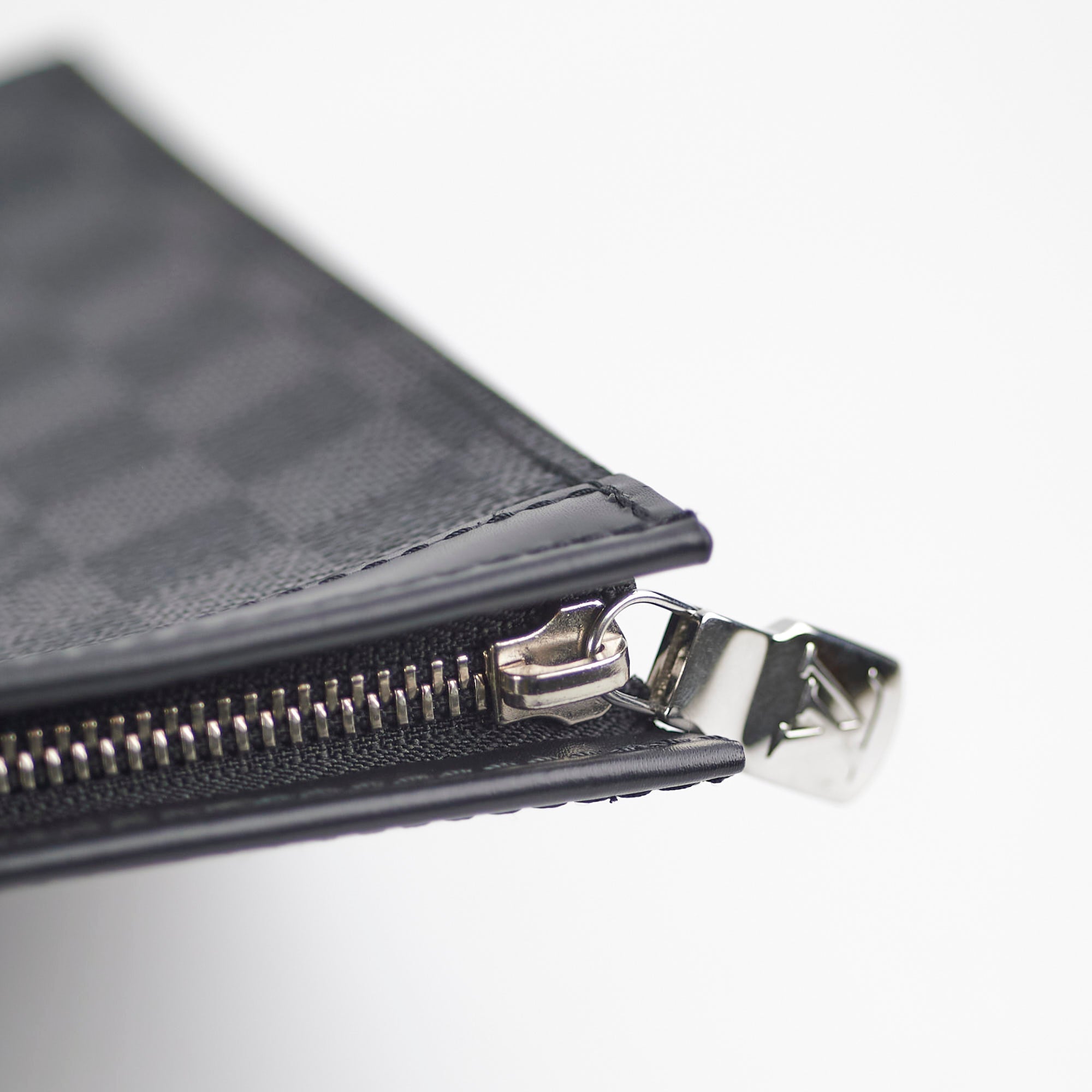 Louis Vuitton Damier Eclipse Pouch