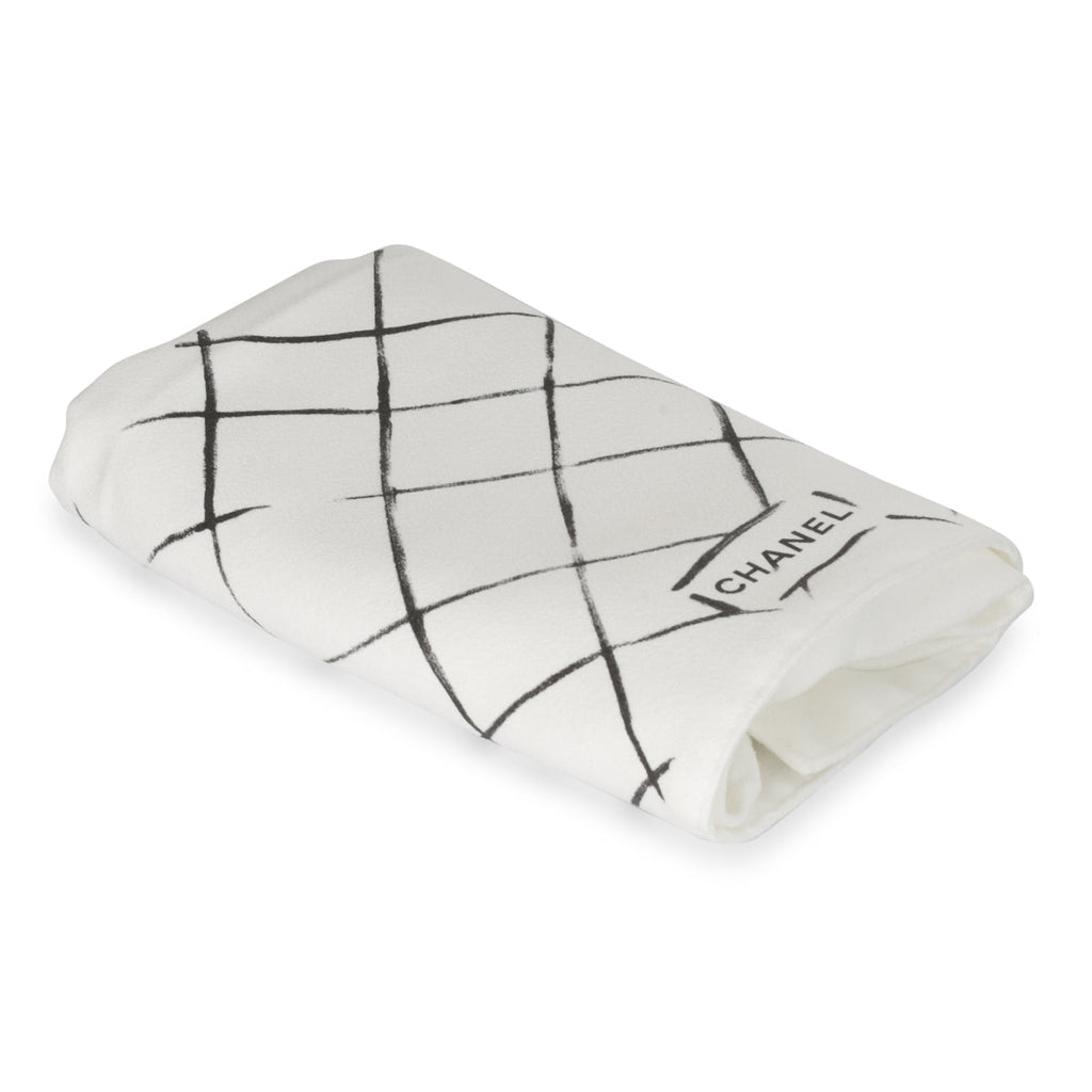 Large Heart Bag - White