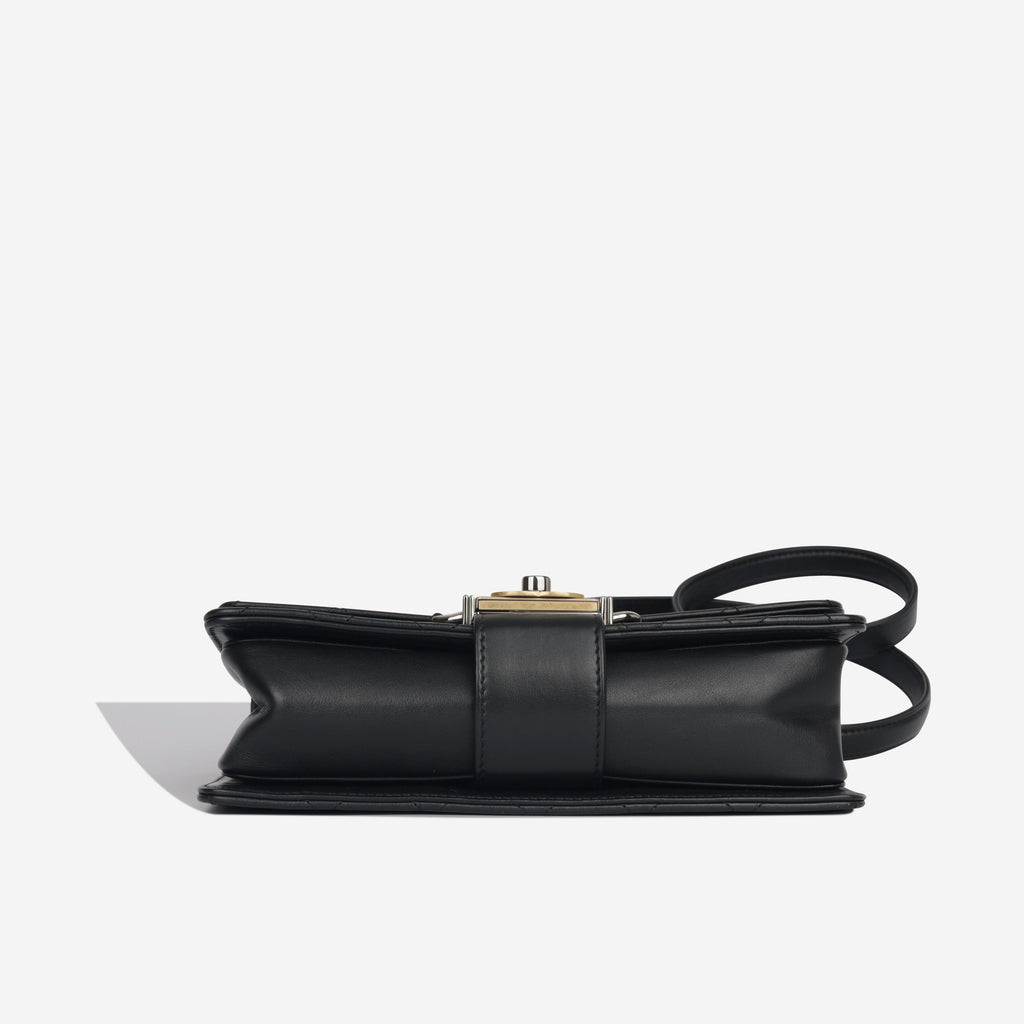 Seasonal Elegant Flap