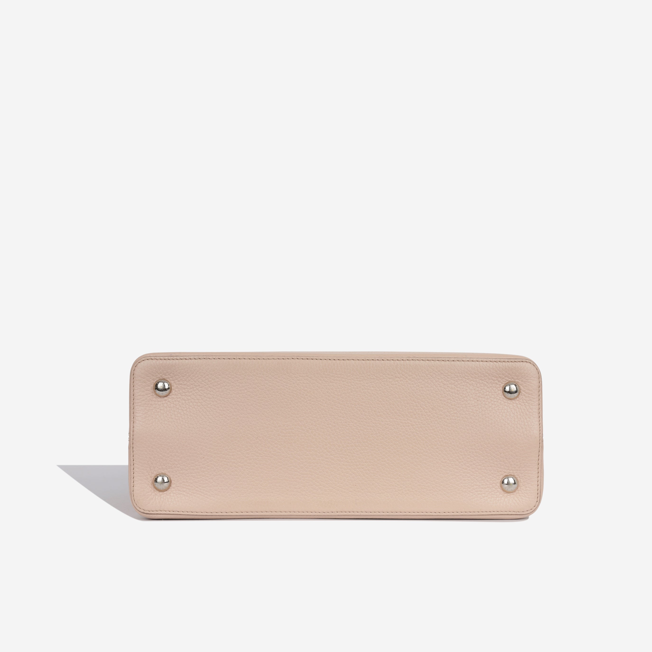 Louis Vuitton Capucines MM