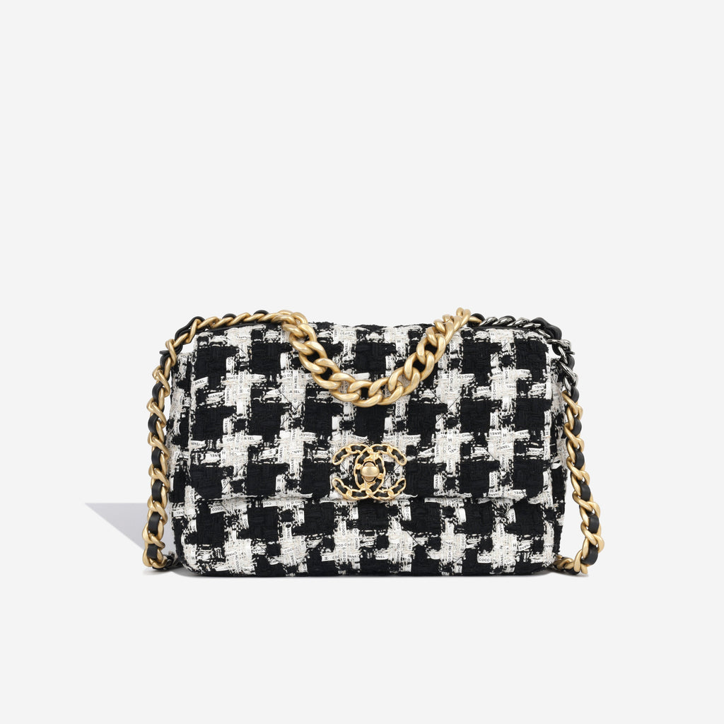Chanel 19 - Small