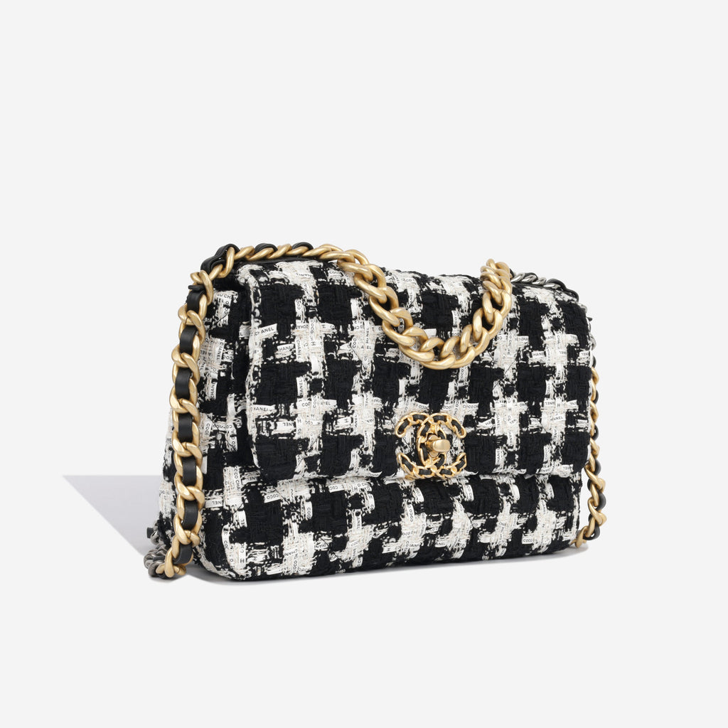 Chanel 19 - Small